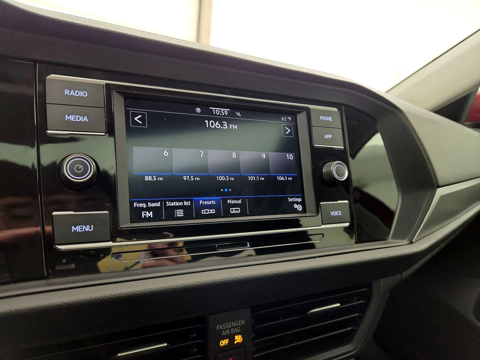 2021 Volkswagen Jetta SE - Photo 16