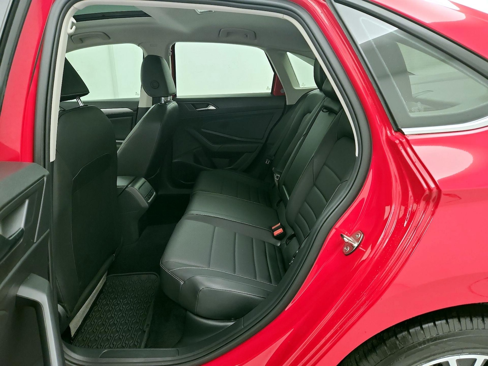 2021 Volkswagen Jetta SE - Photo 21