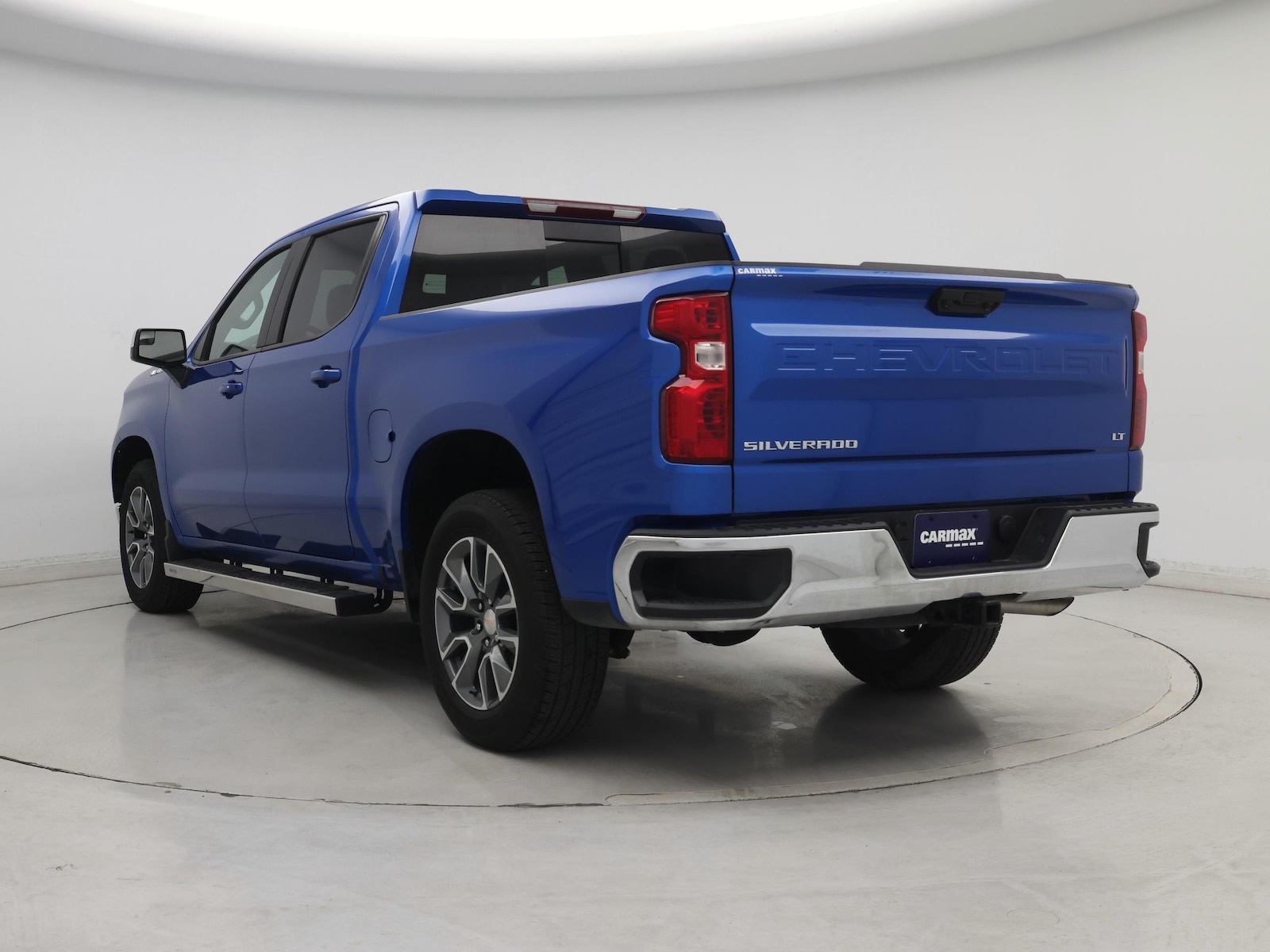 2024 Chevrolet Silverado 1500 LT - Photo 3