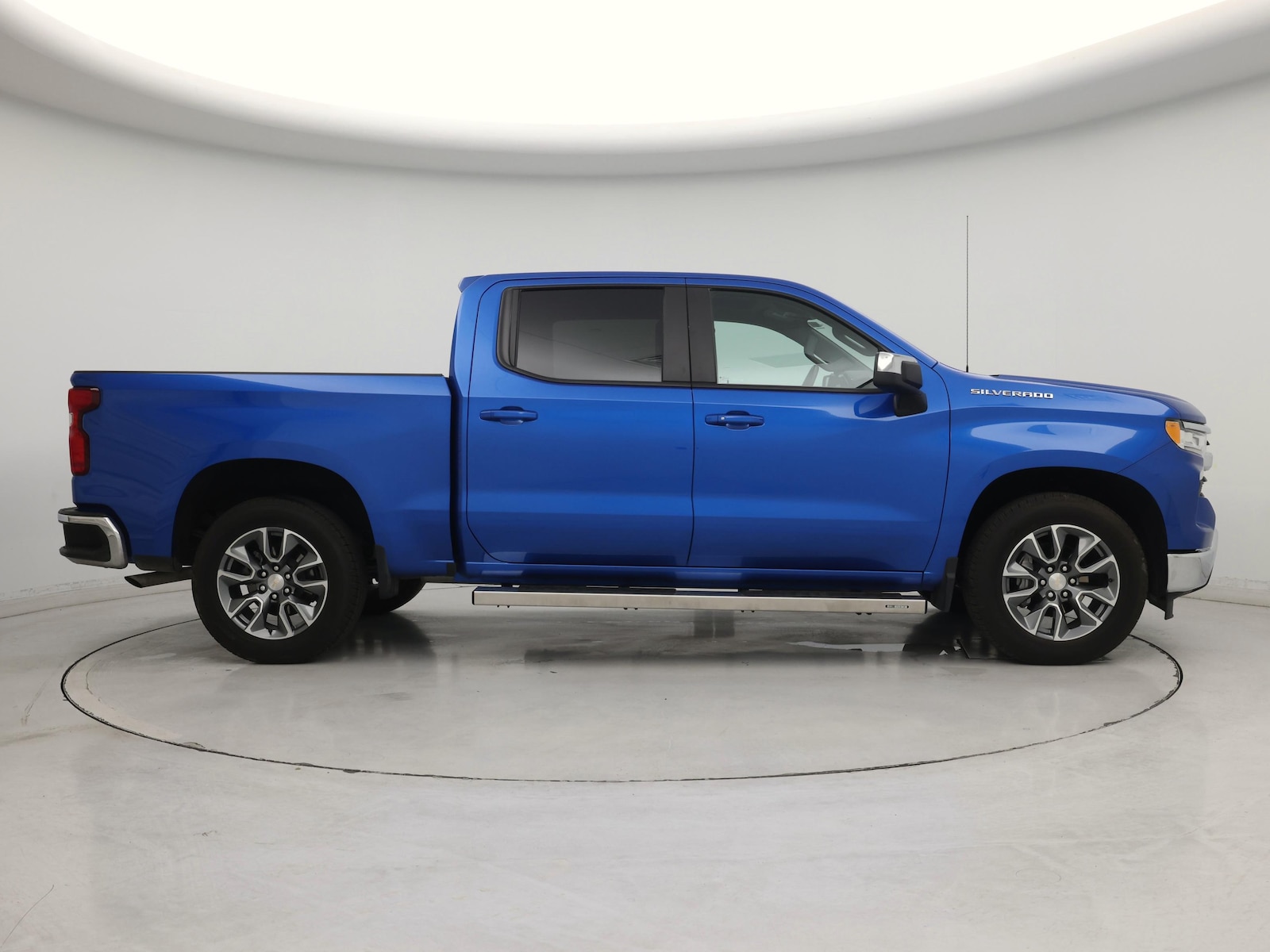 2024 Chevrolet Silverado 1500 LT - Photo 8