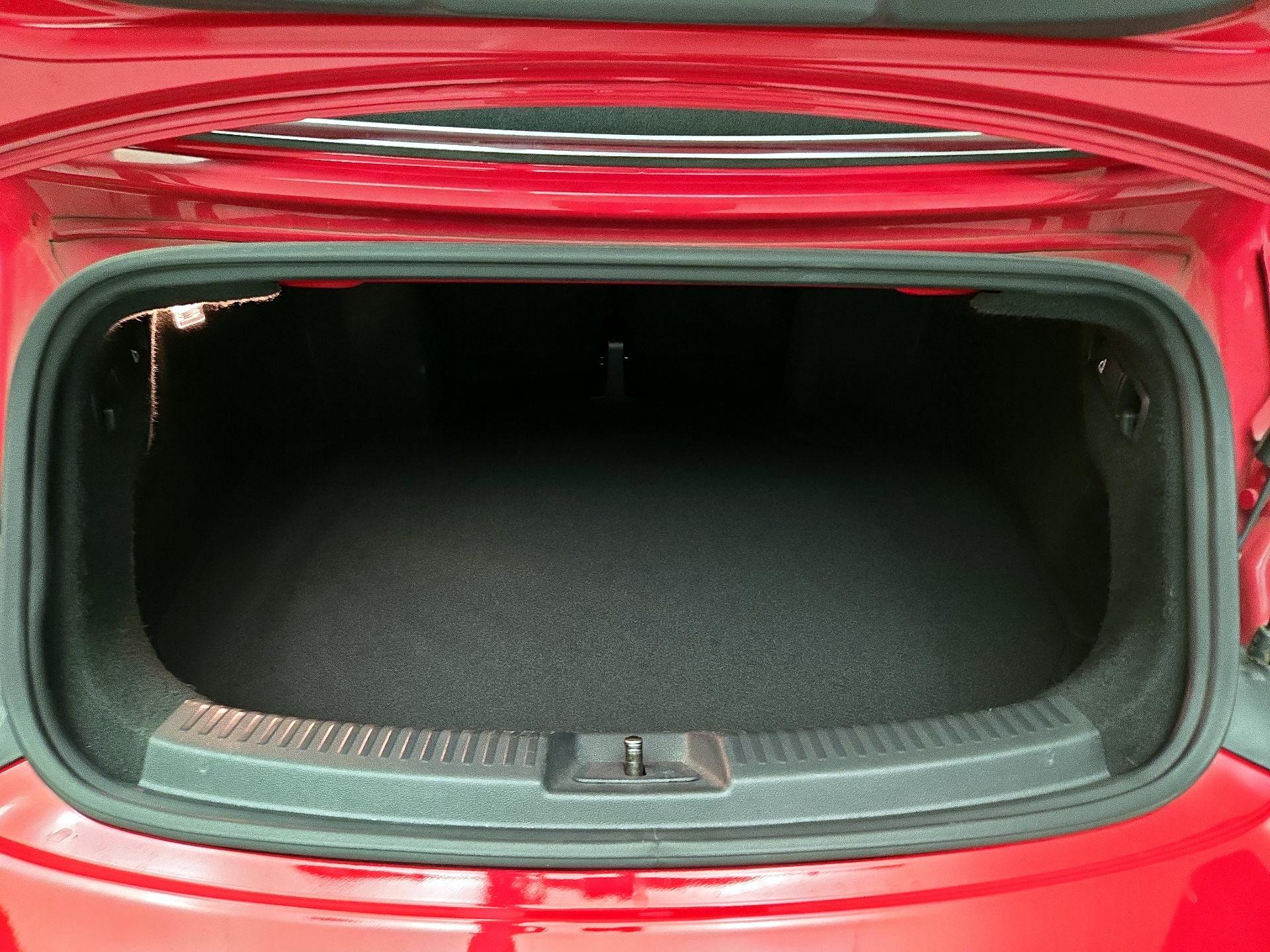 Thumbnail: 2014 Volkswagen Beetle - 20