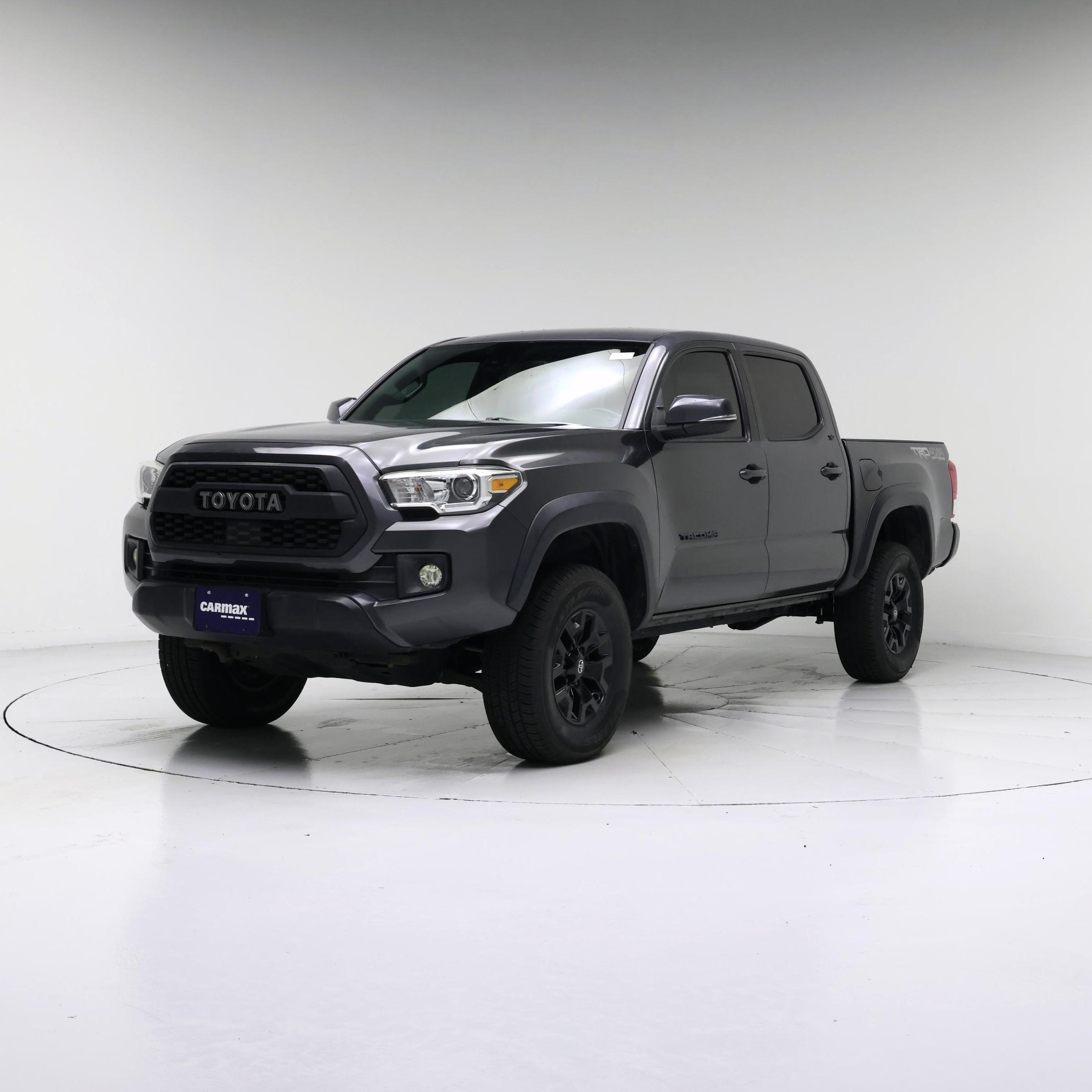 Thumbnail: 2019 Toyota Tacoma - 4