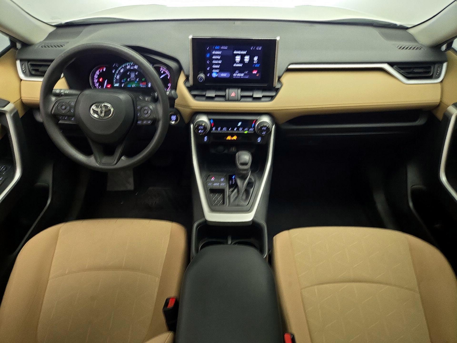 Thumbnail: 2024 Toyota RAV4 - 9