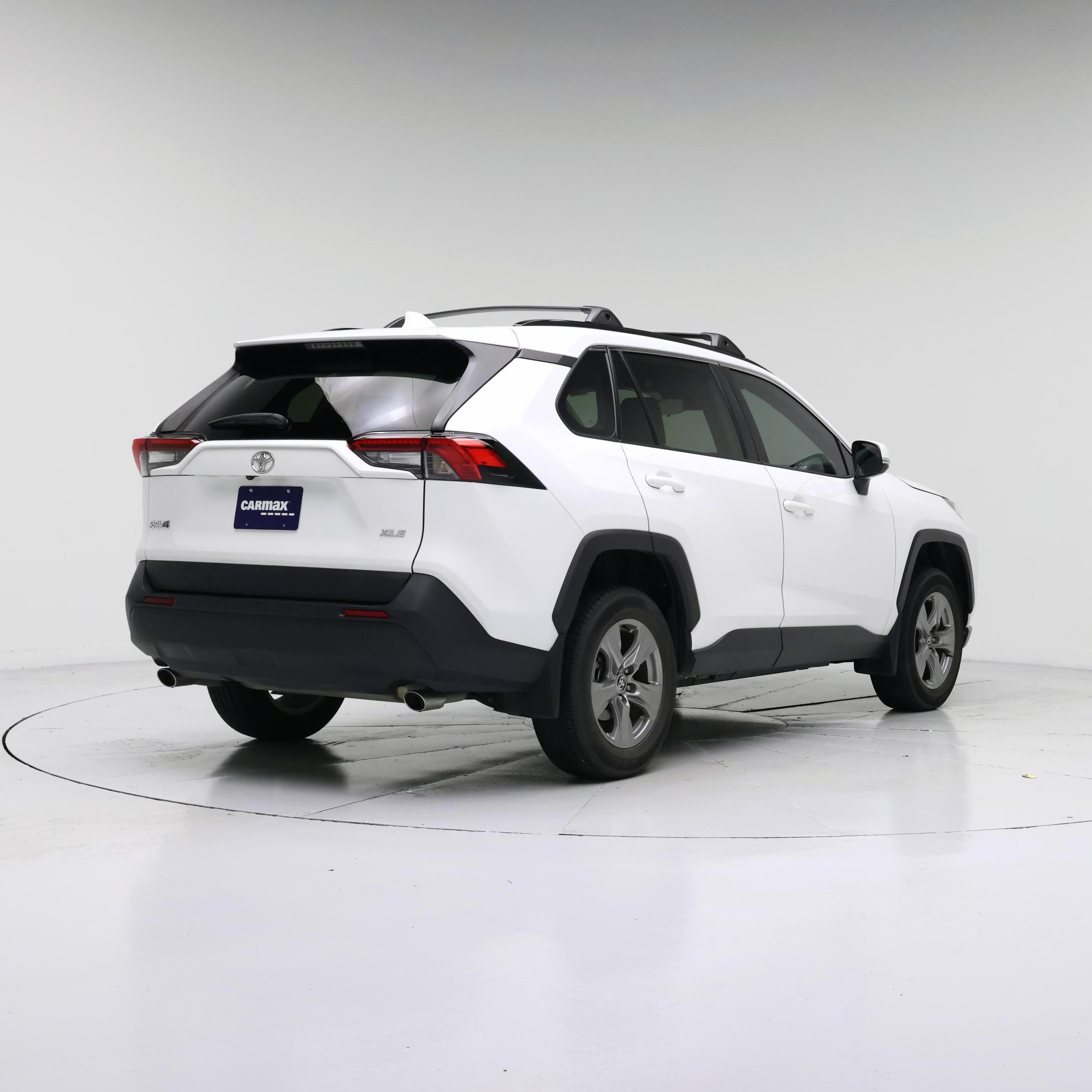 Thumbnail: 2024 Toyota RAV4 - 8