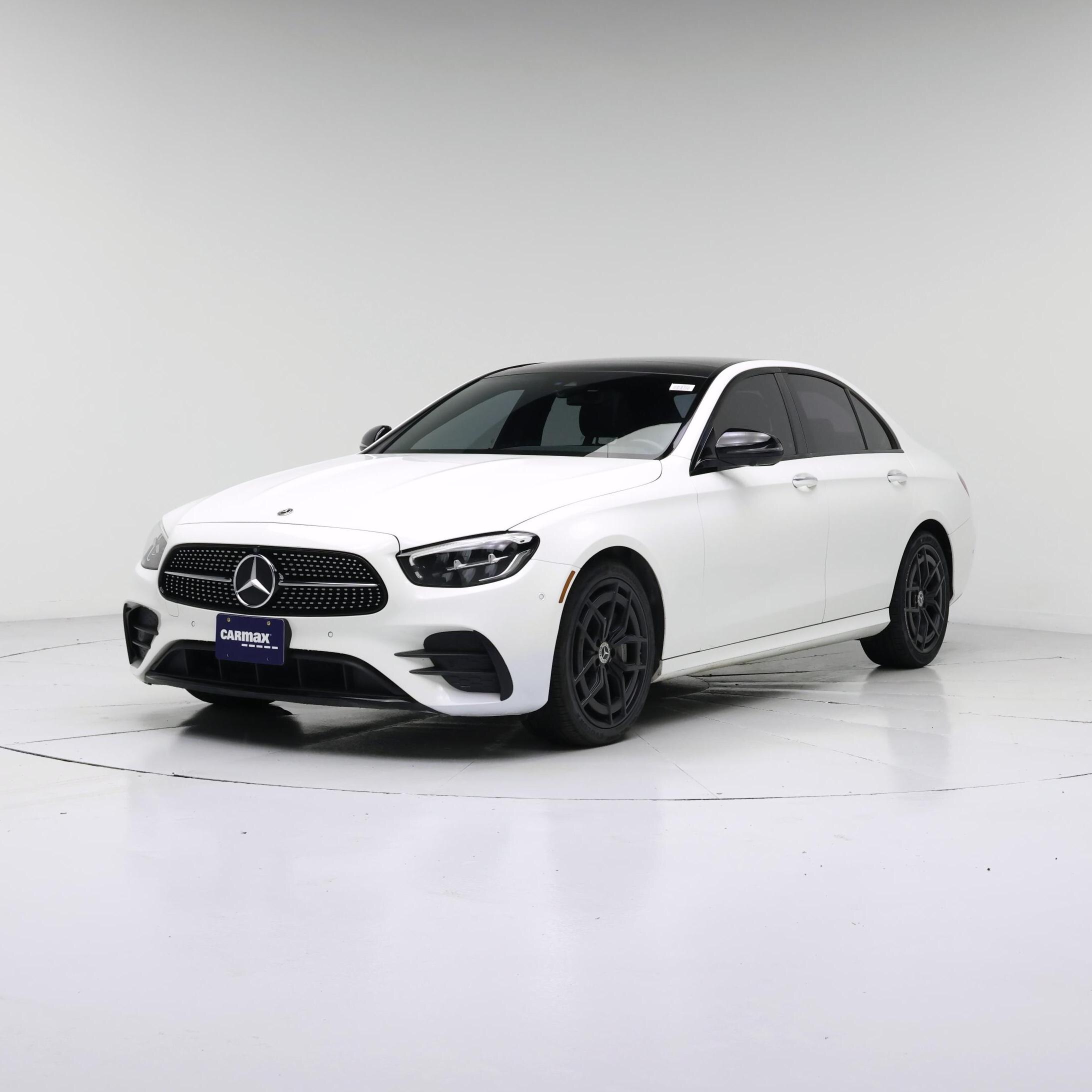 Thumbnail: 2022 Mercedes-Benz E-Class - 4