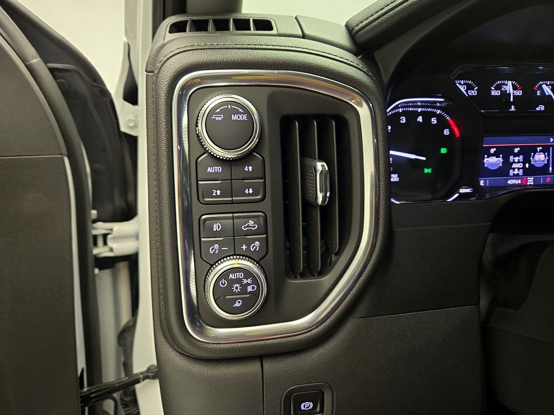 Thumbnail: 2020 GMC Sierra 1500 - 11