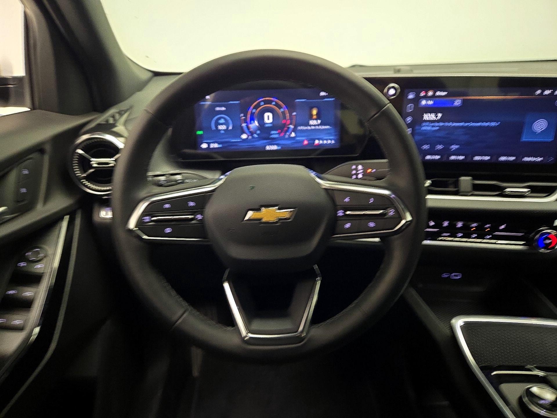 Thumbnail: 2026 Chevrolet Equinox - 10