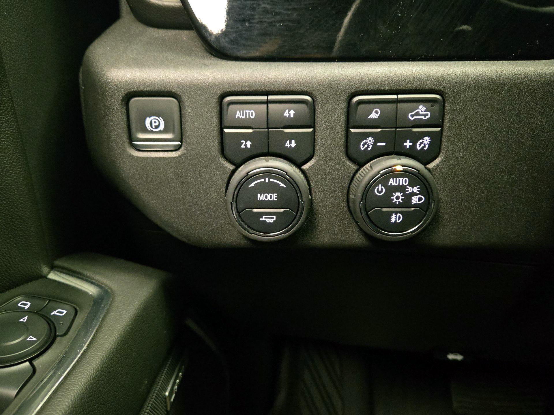 Thumbnail: 2025 Chevrolet Silverado 1500 - 13