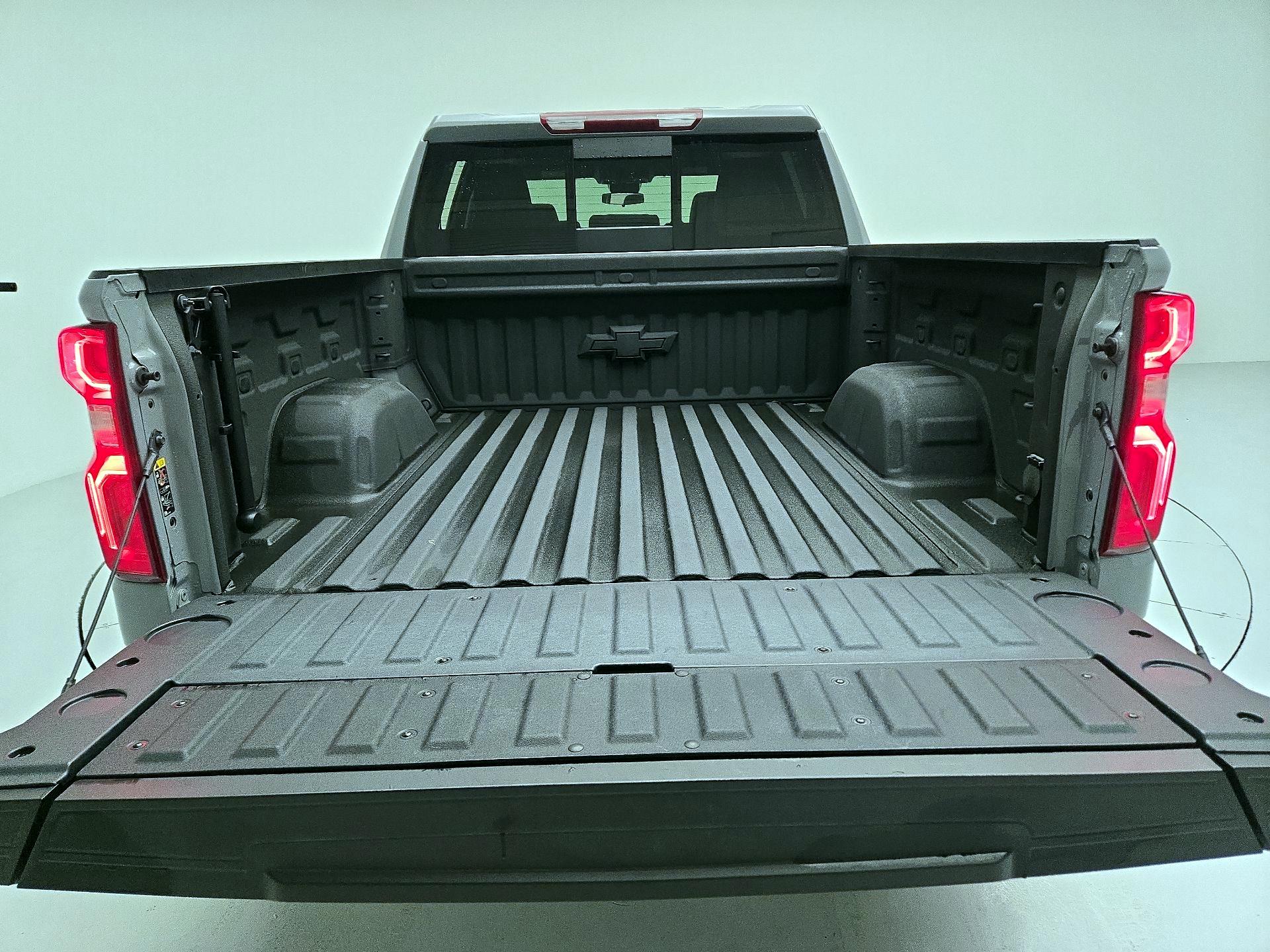 Thumbnail: 2025 Chevrolet Silverado 1500 - 20