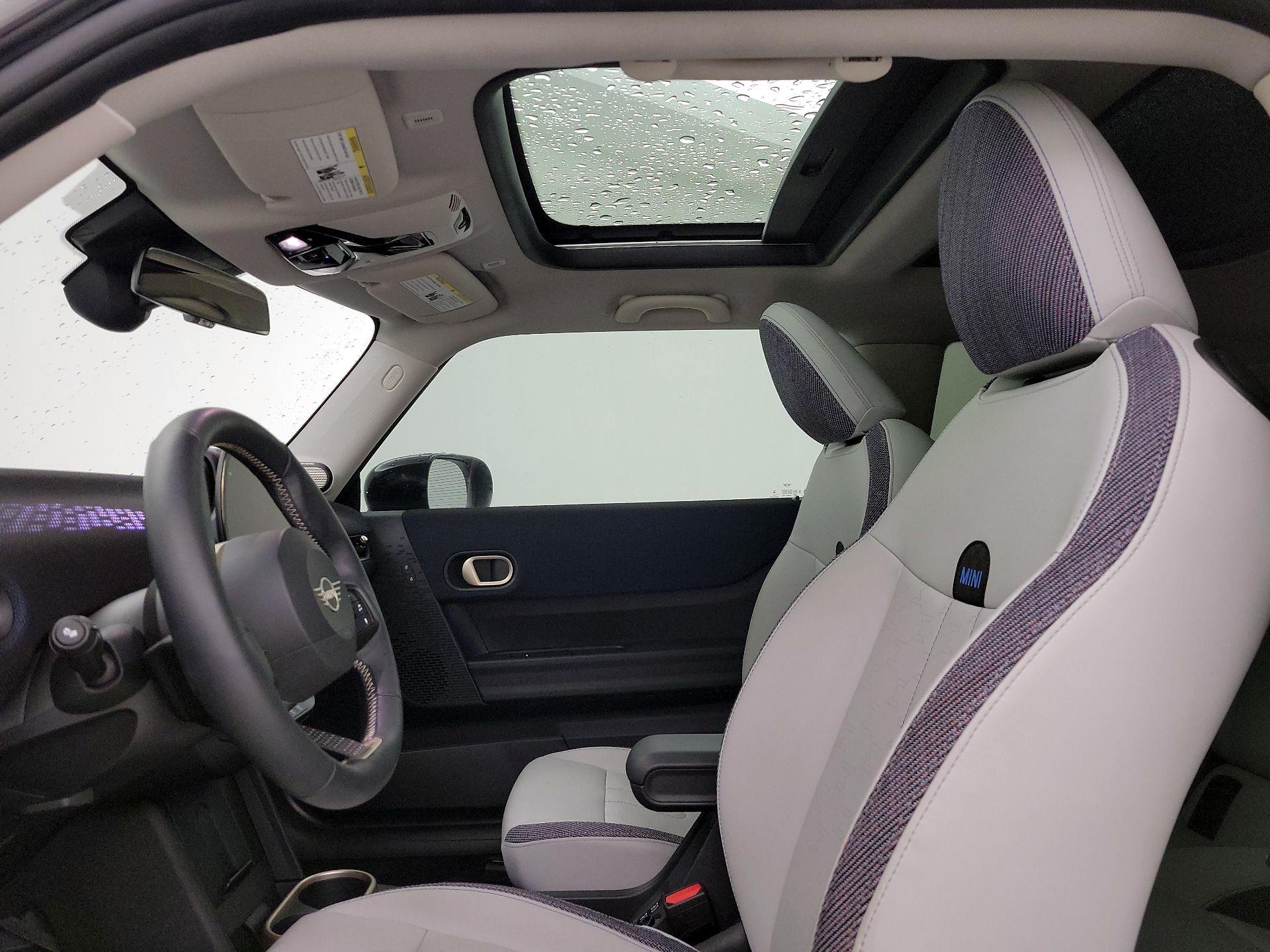 Thumbnail: 2025 MINI Cooper Hardtop - 17