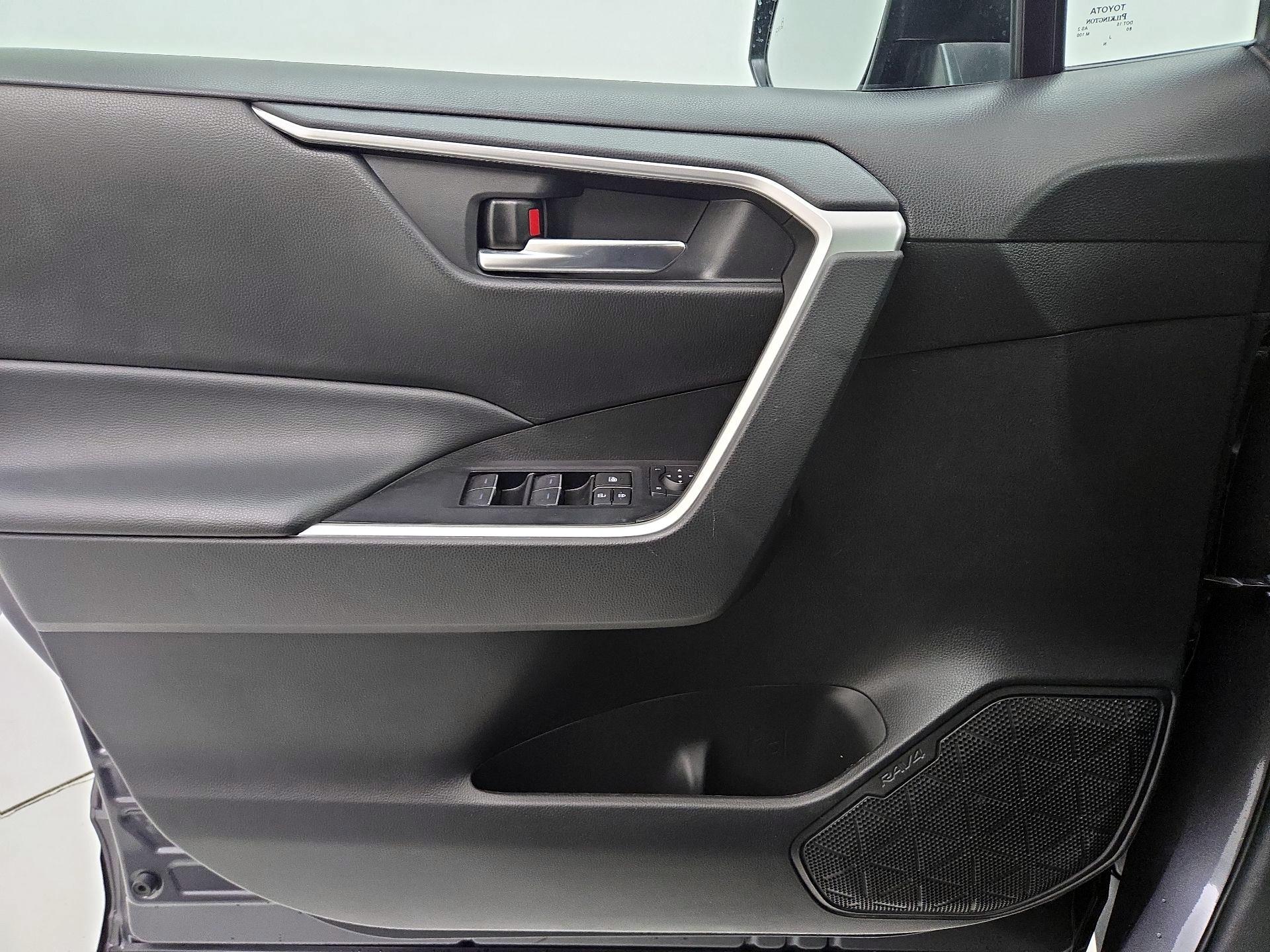 Thumbnail: 2024 Toyota RAV4 - 12