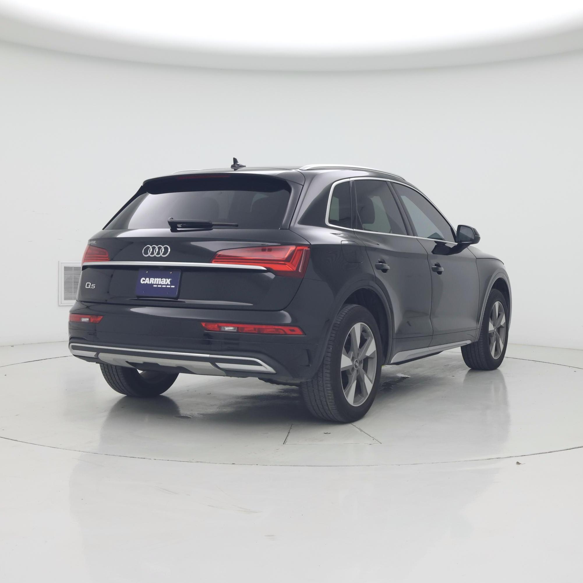 Thumbnail: 2022 Audi Q5 - 8
