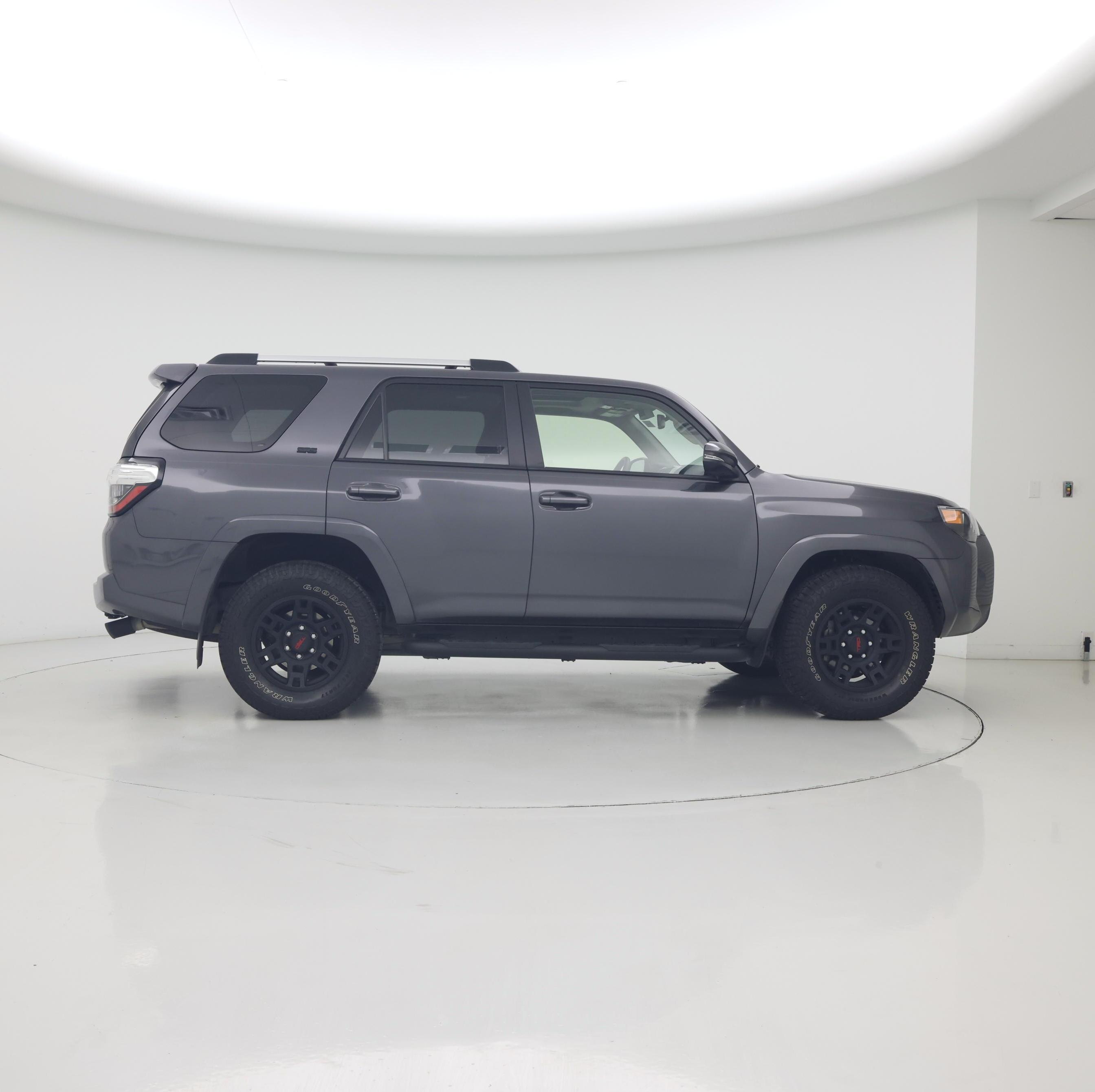 Thumbnail: 2022 Toyota 4Runner - 7