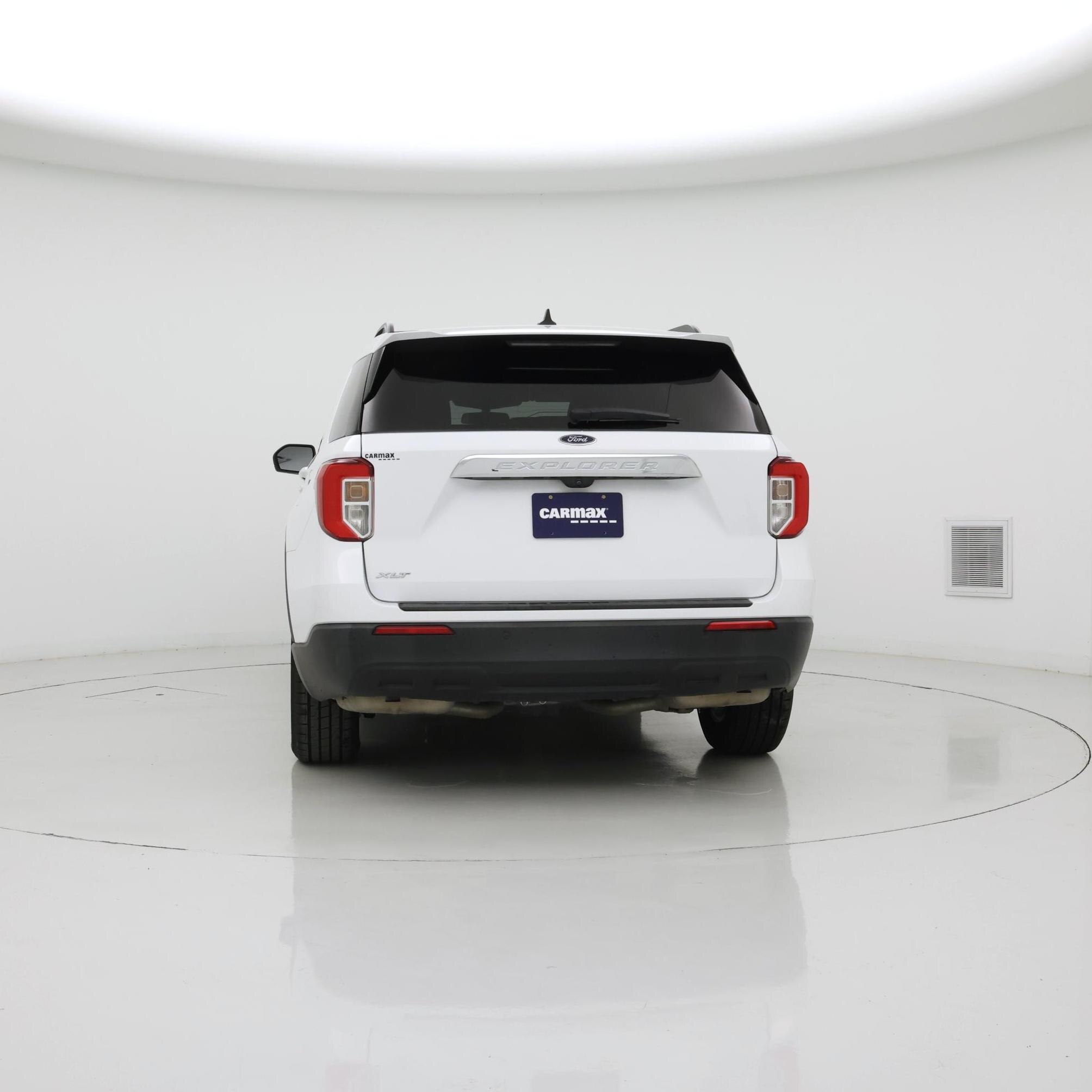 Thumbnail: 2022 Ford Explorer - 6