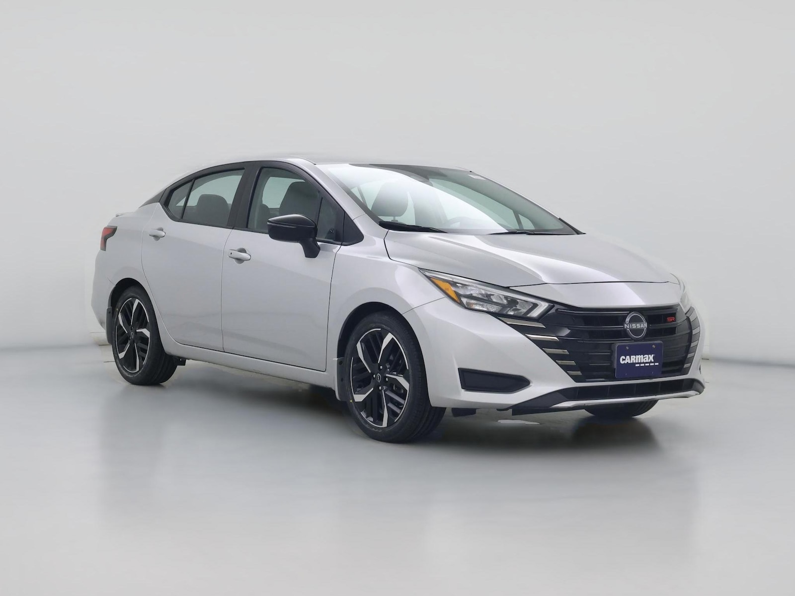 2023 Nissan Versa Sedan SR