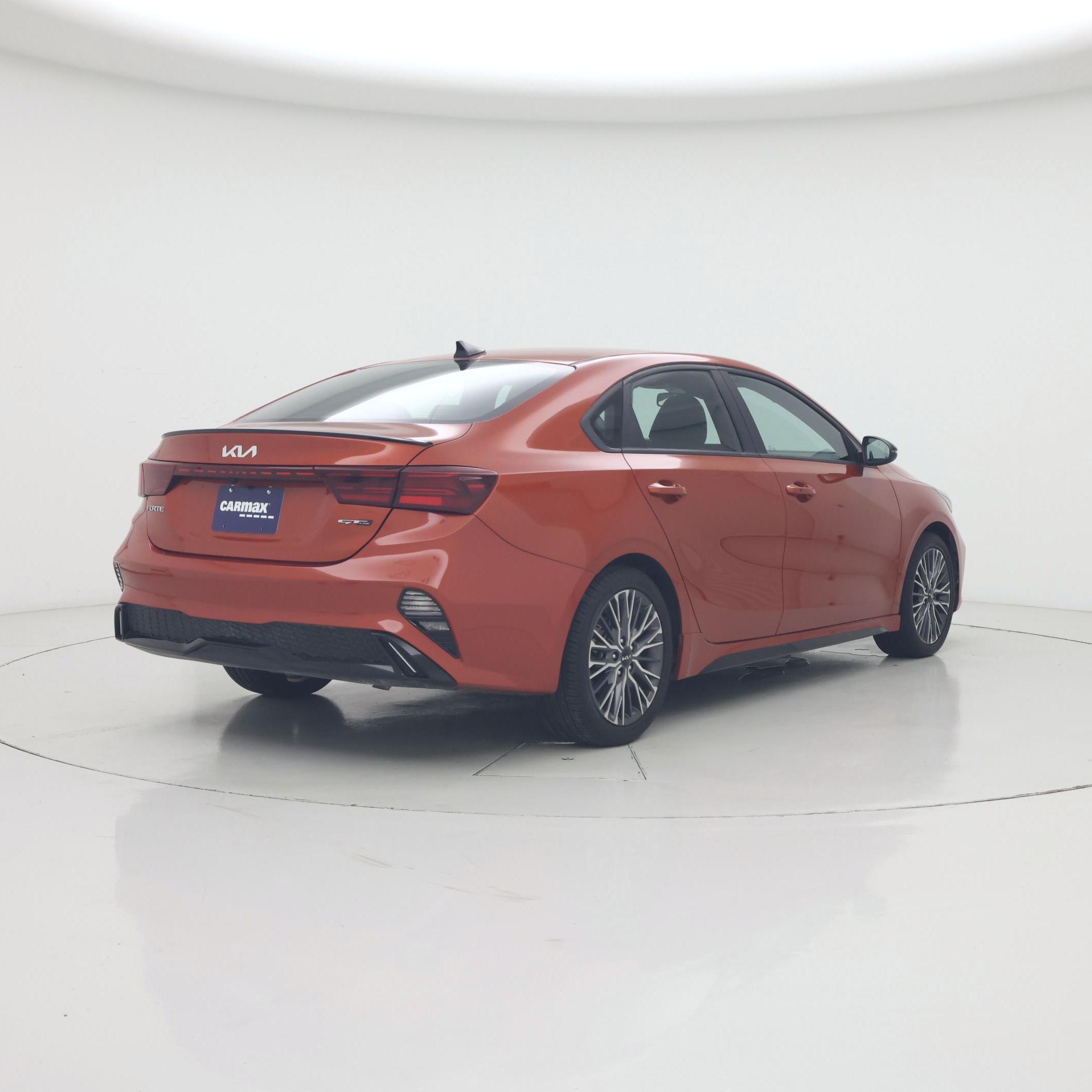 Thumbnail: 2022 Kia Forte - 8