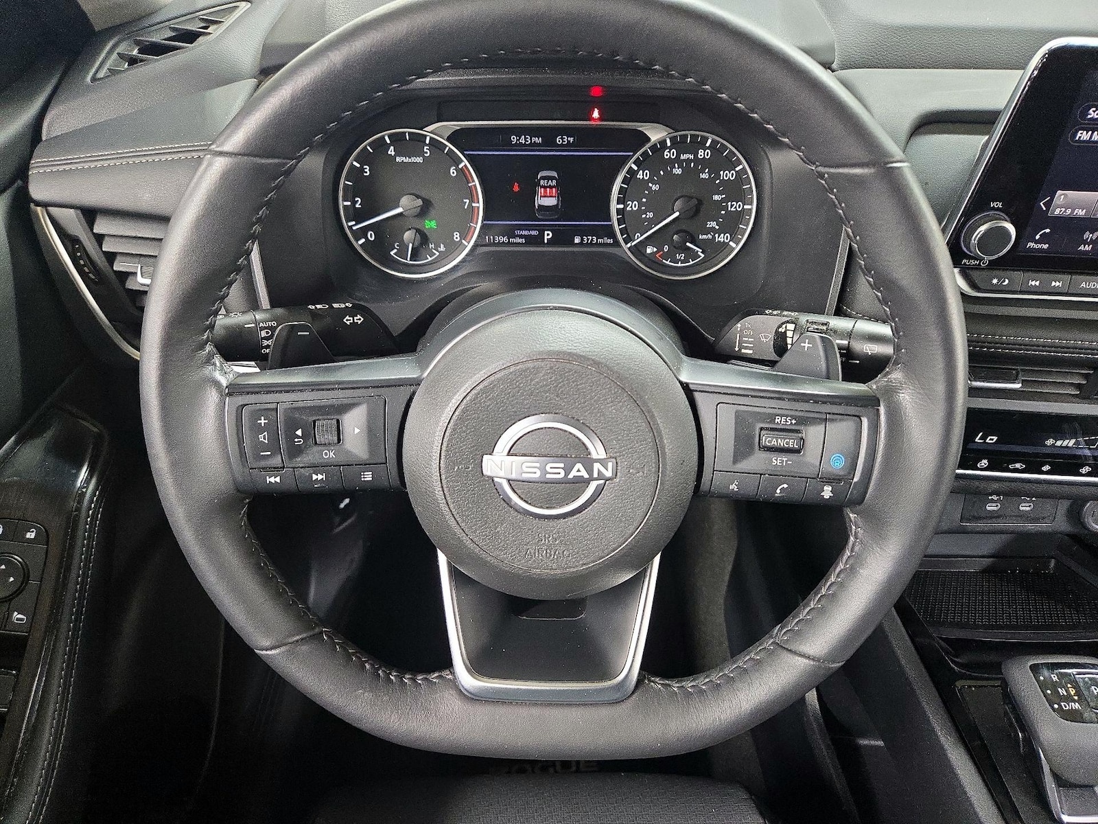 2024 Nissan Rogue SV - Photo 11