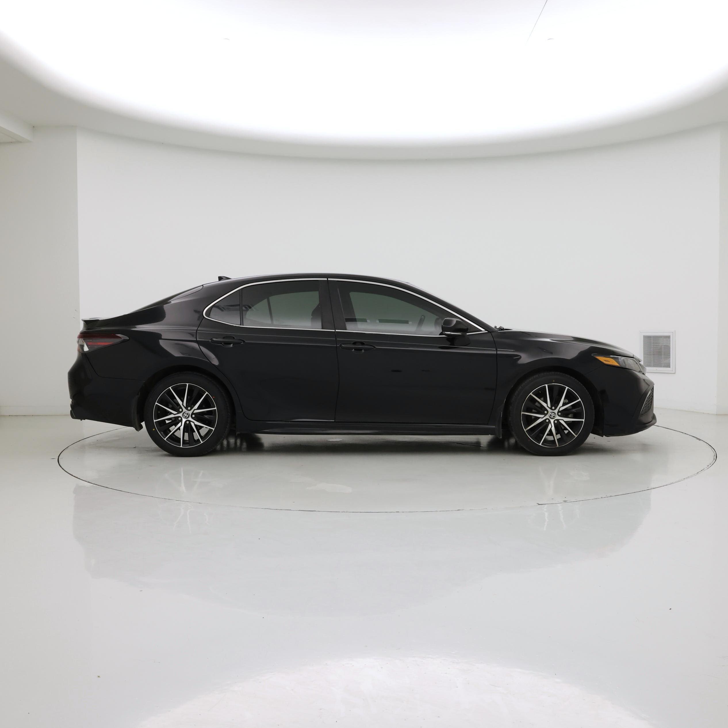 Thumbnail: 2024 Toyota Camry - 7