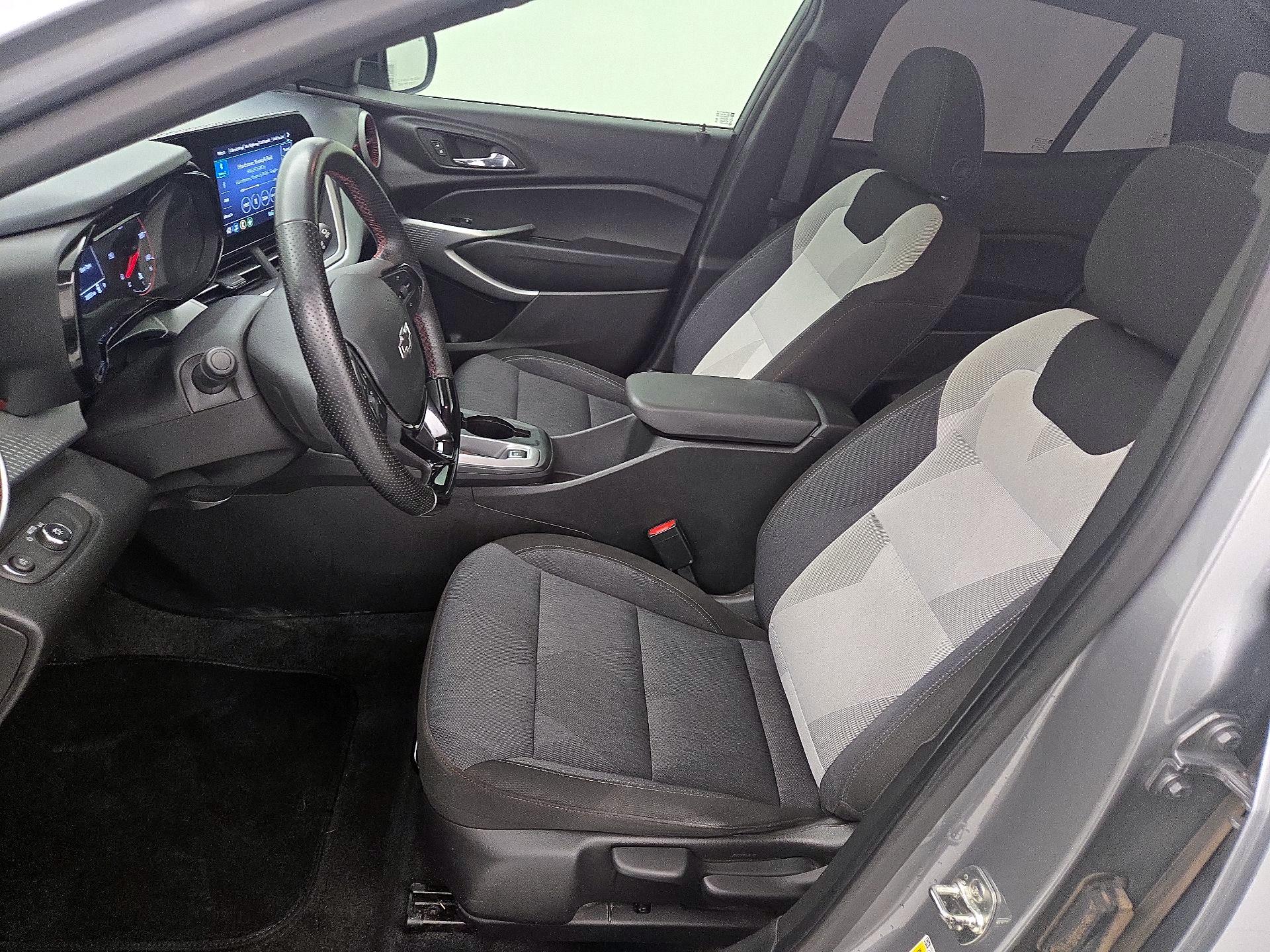 Thumbnail: 2024 Chevrolet Trax - 11