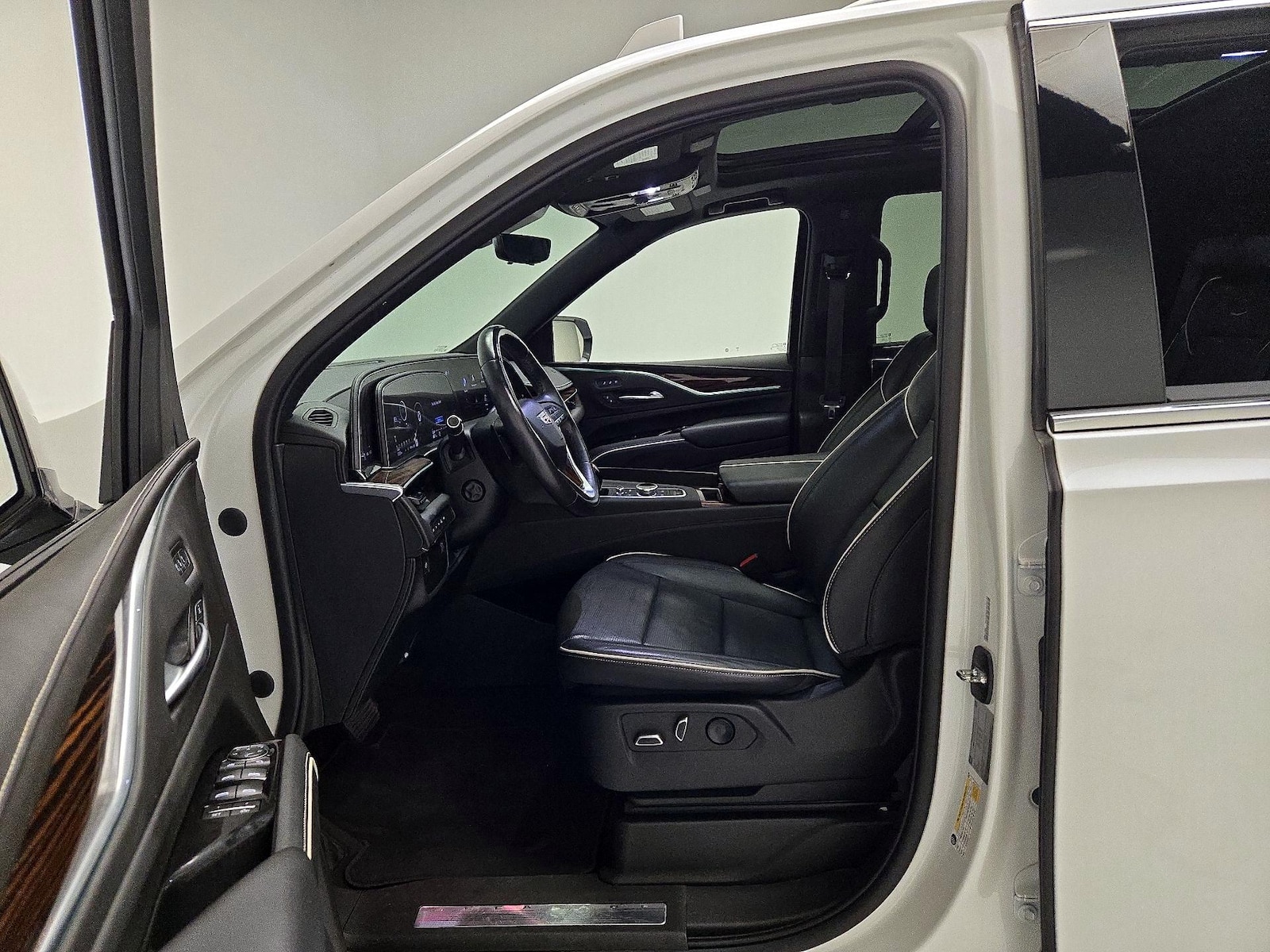 2022 Cadillac Escalade Premium Luxury - Photo 12