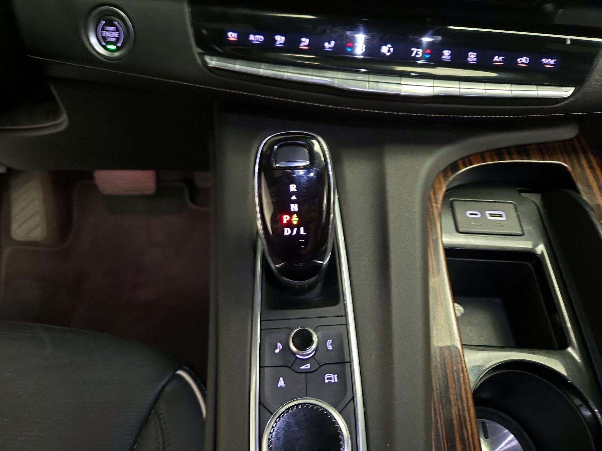 Thumbnail: 2022 Cadillac Escalade - 17