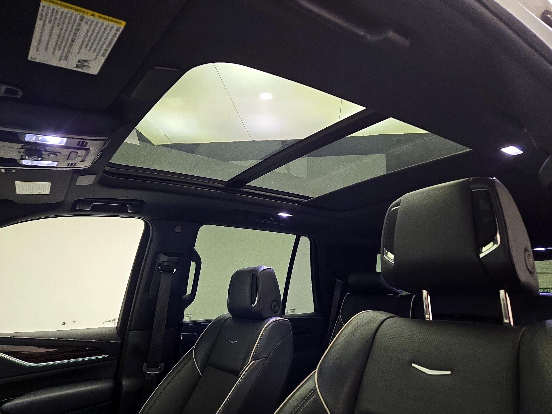 Thumbnail: 2022 Cadillac Escalade - 19