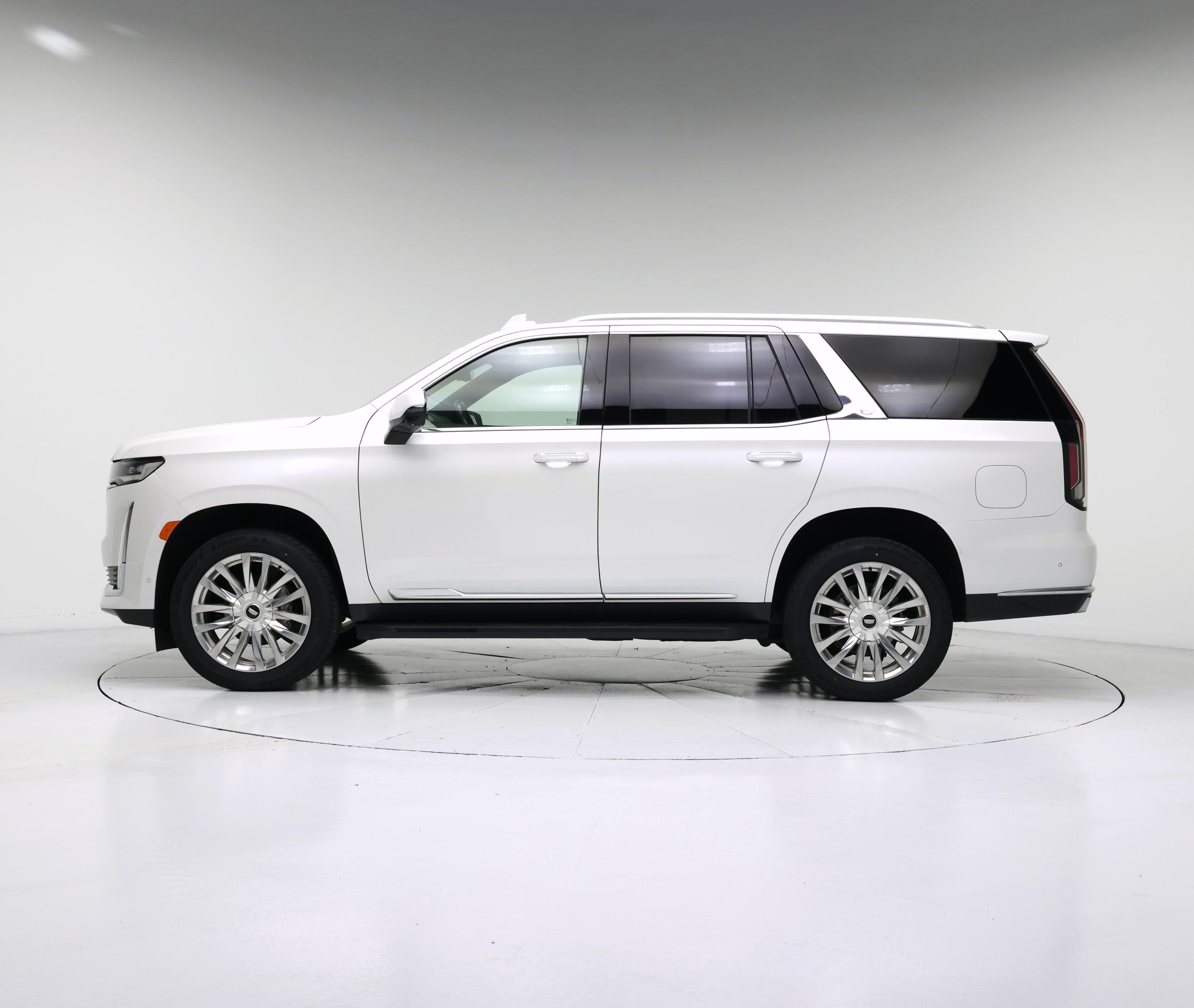 Thumbnail: 2022 Cadillac Escalade - 3