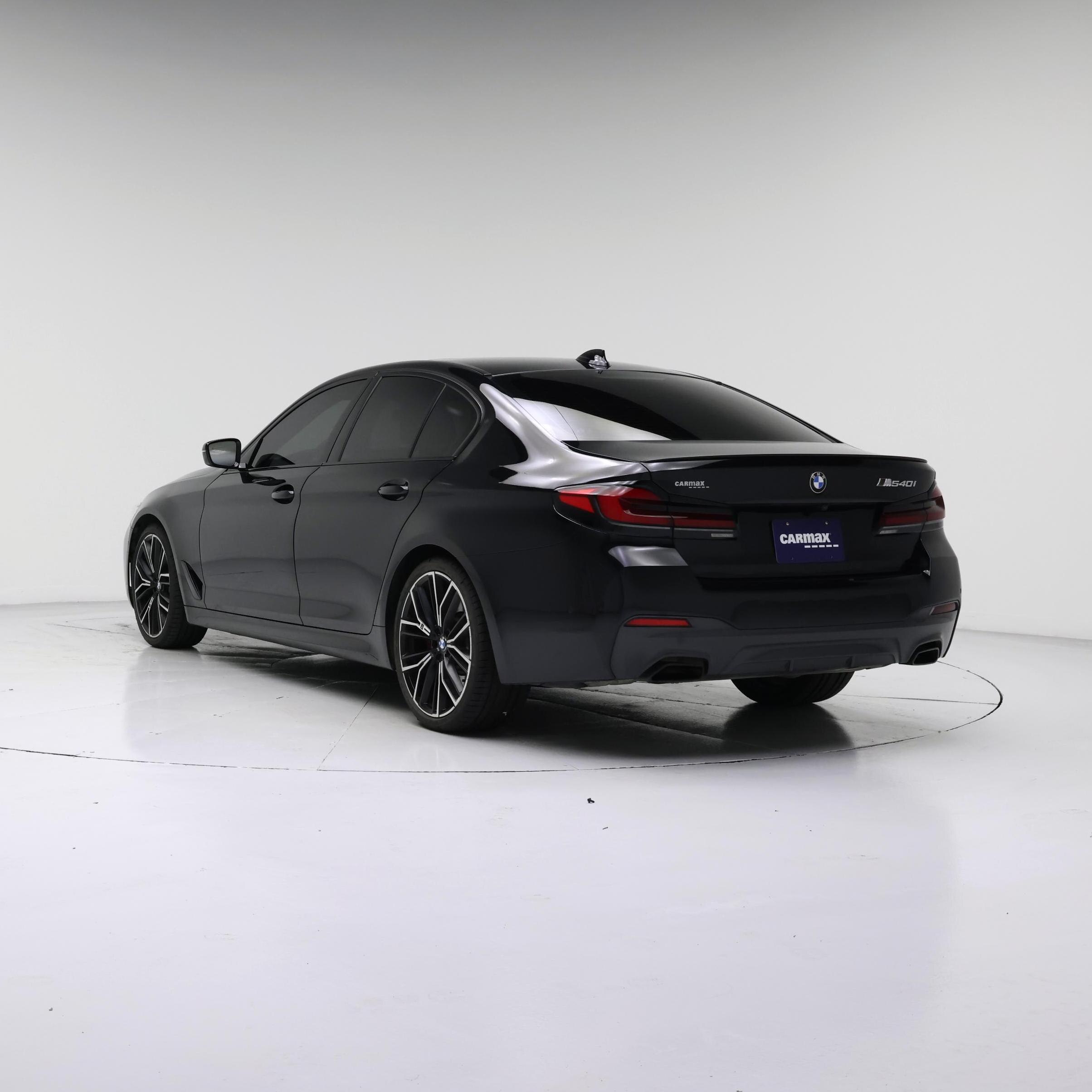 Thumbnail: 2023 BMW 5 Series - 2