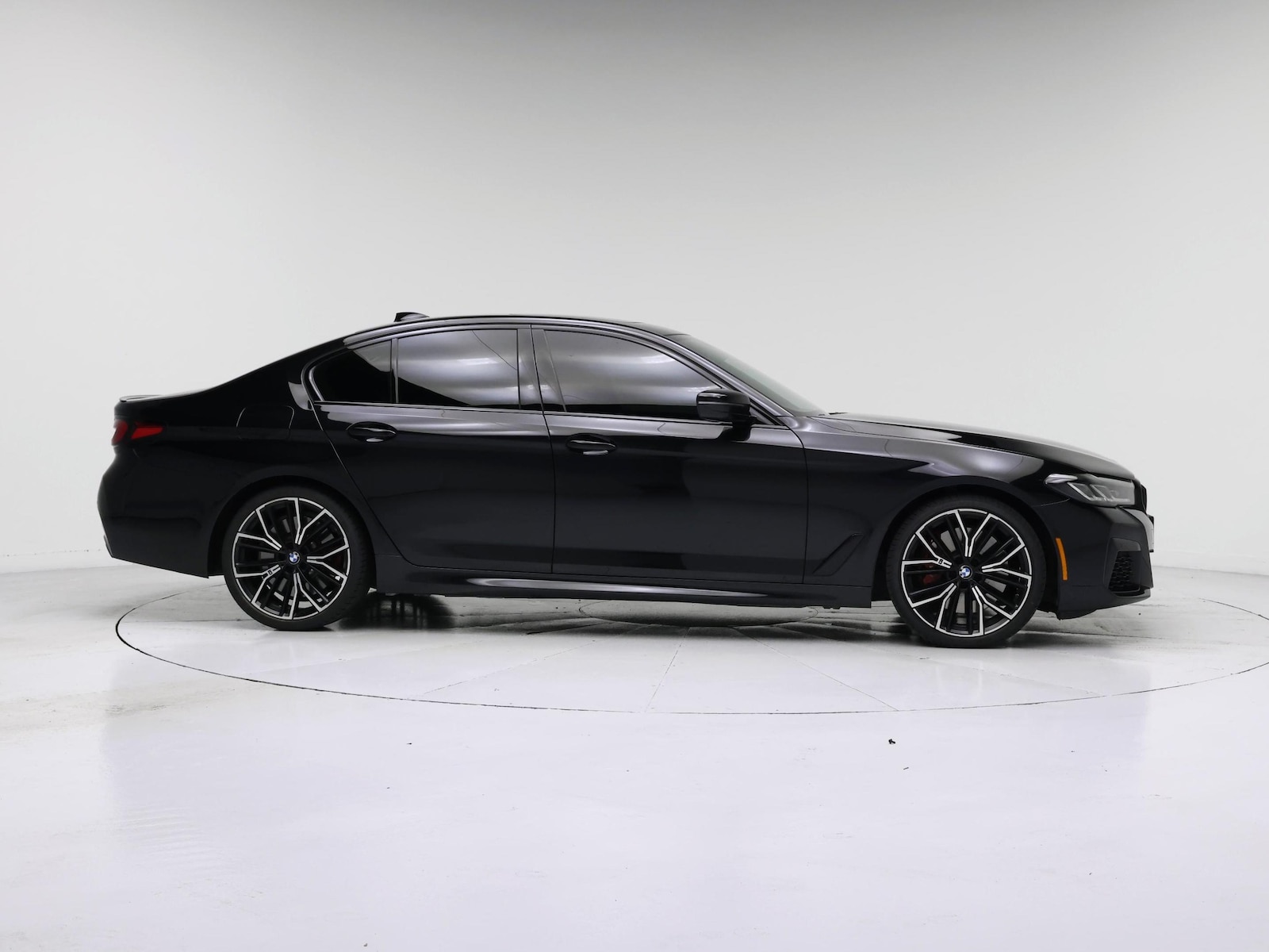 2023 BMW 5 Series 540i - Photo 8