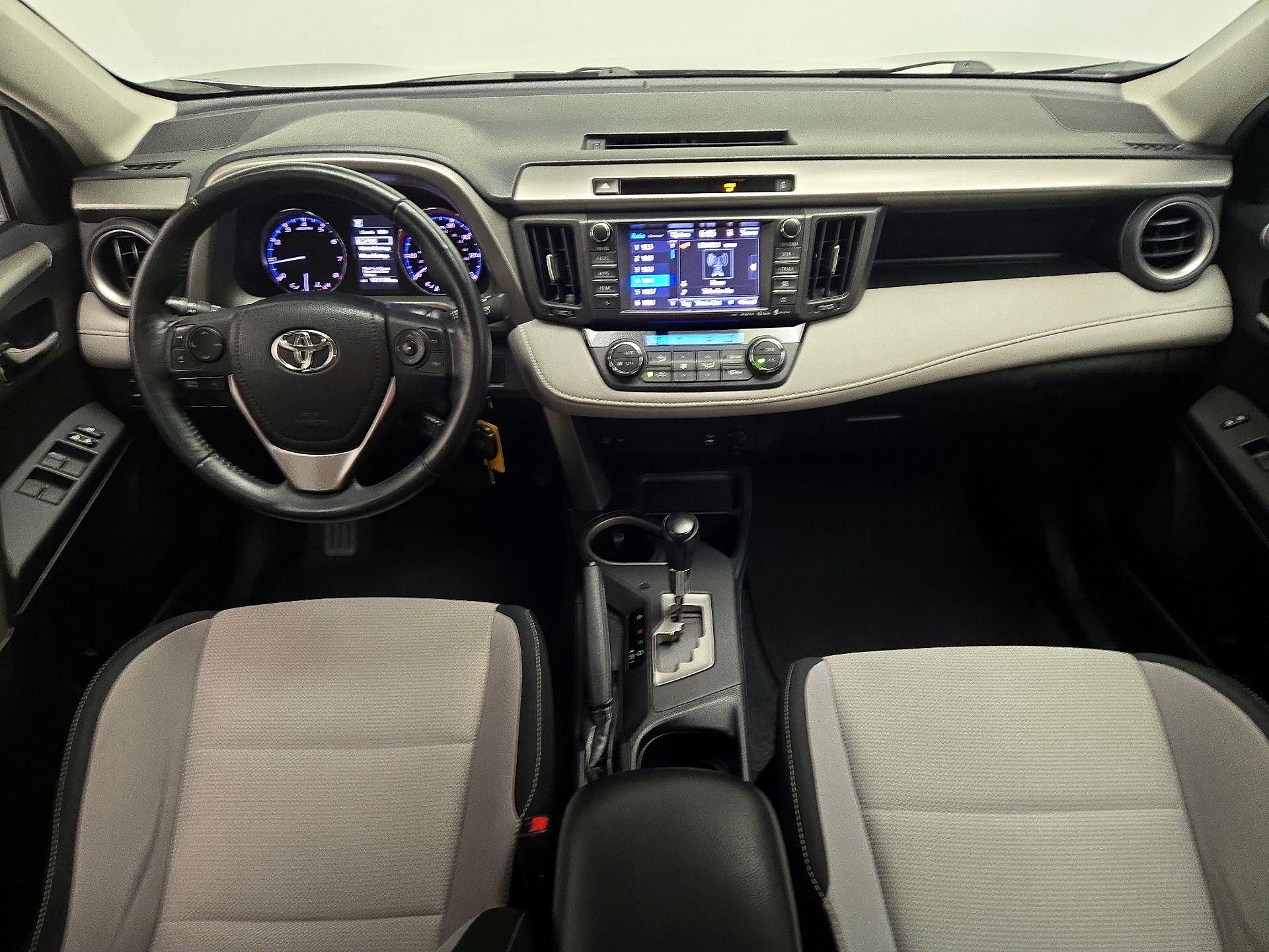 Thumbnail: 2016 Toyota RAV4 - 9