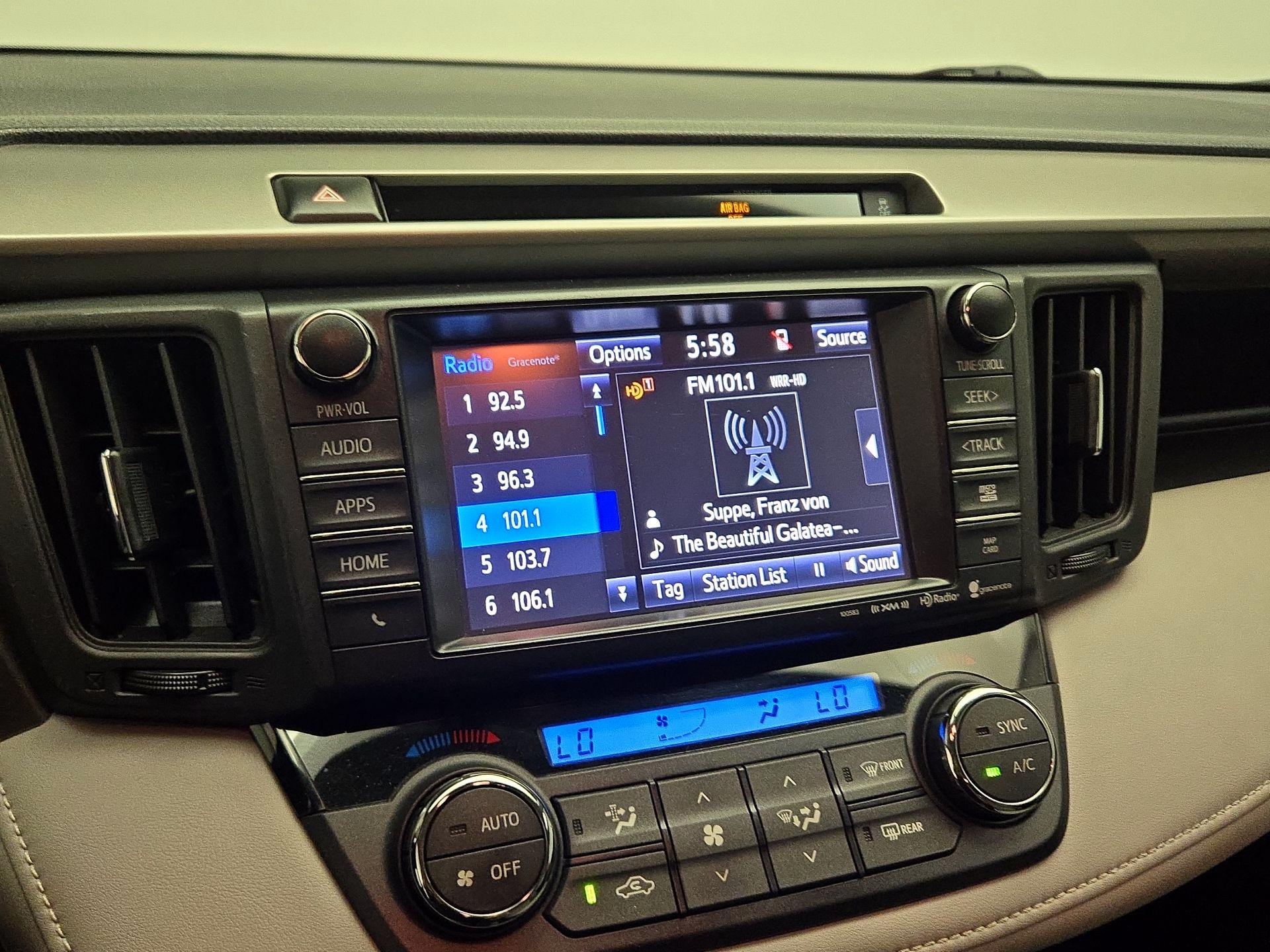 Thumbnail: 2016 Toyota RAV4 - 15