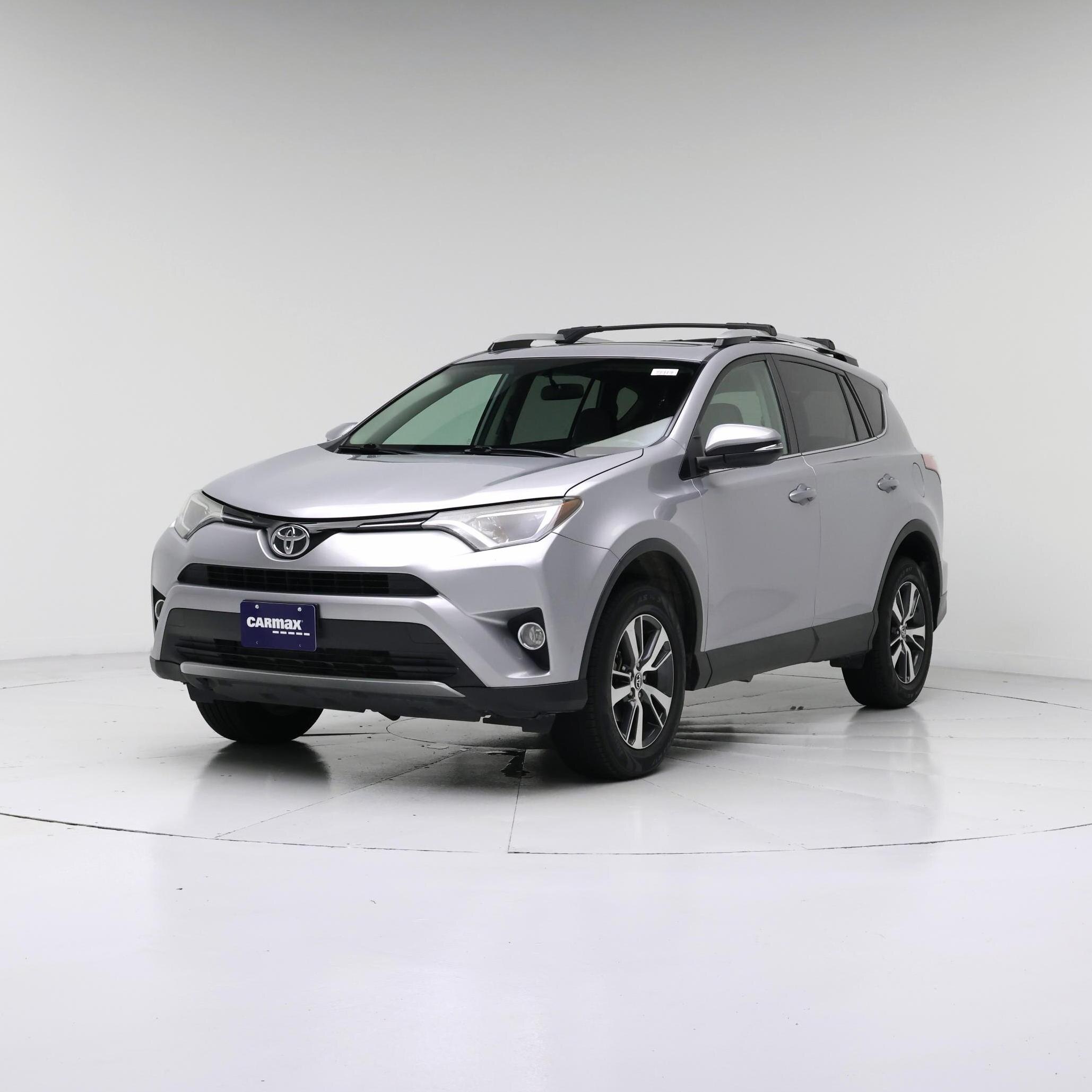 Thumbnail: 2016 Toyota RAV4 - 4