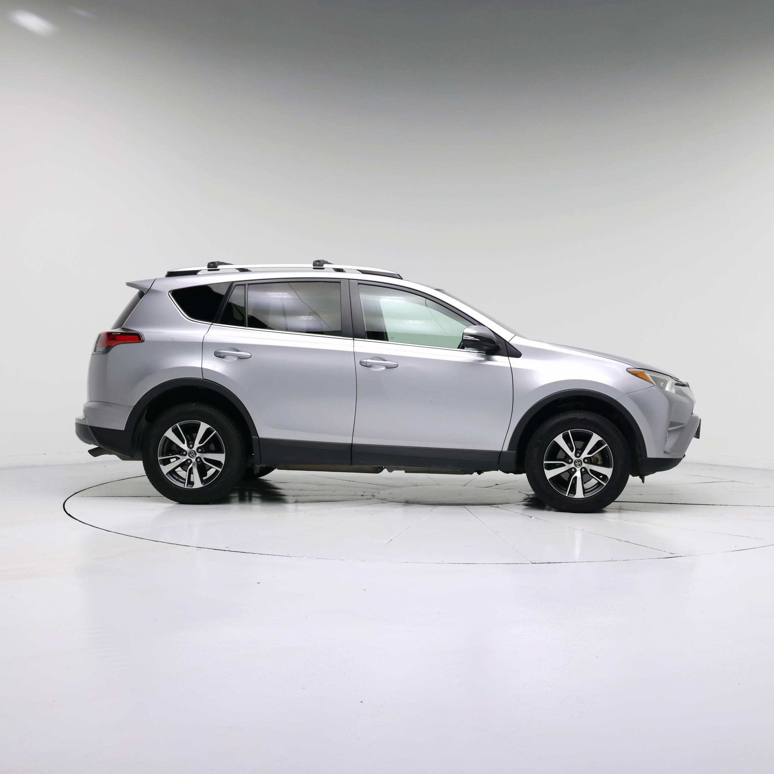 Thumbnail: 2016 Toyota RAV4 - 7