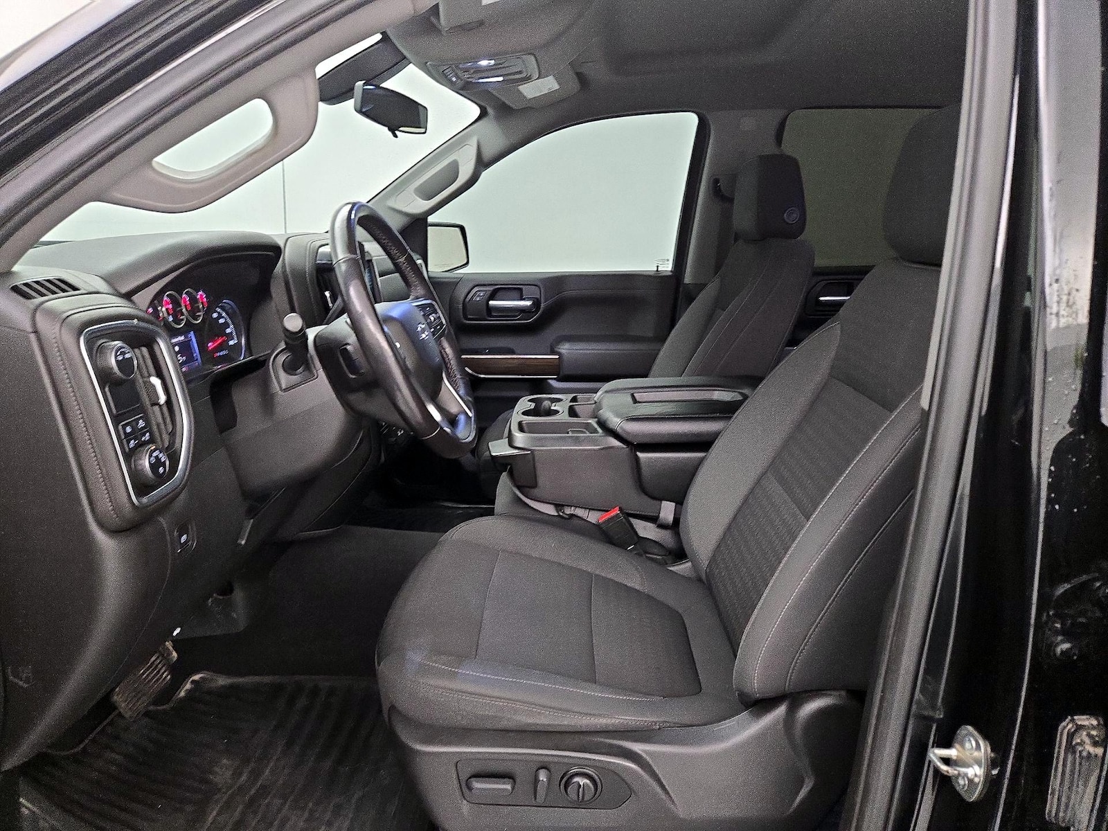 2021 Chevrolet Silverado 1500 RST - Photo 12
