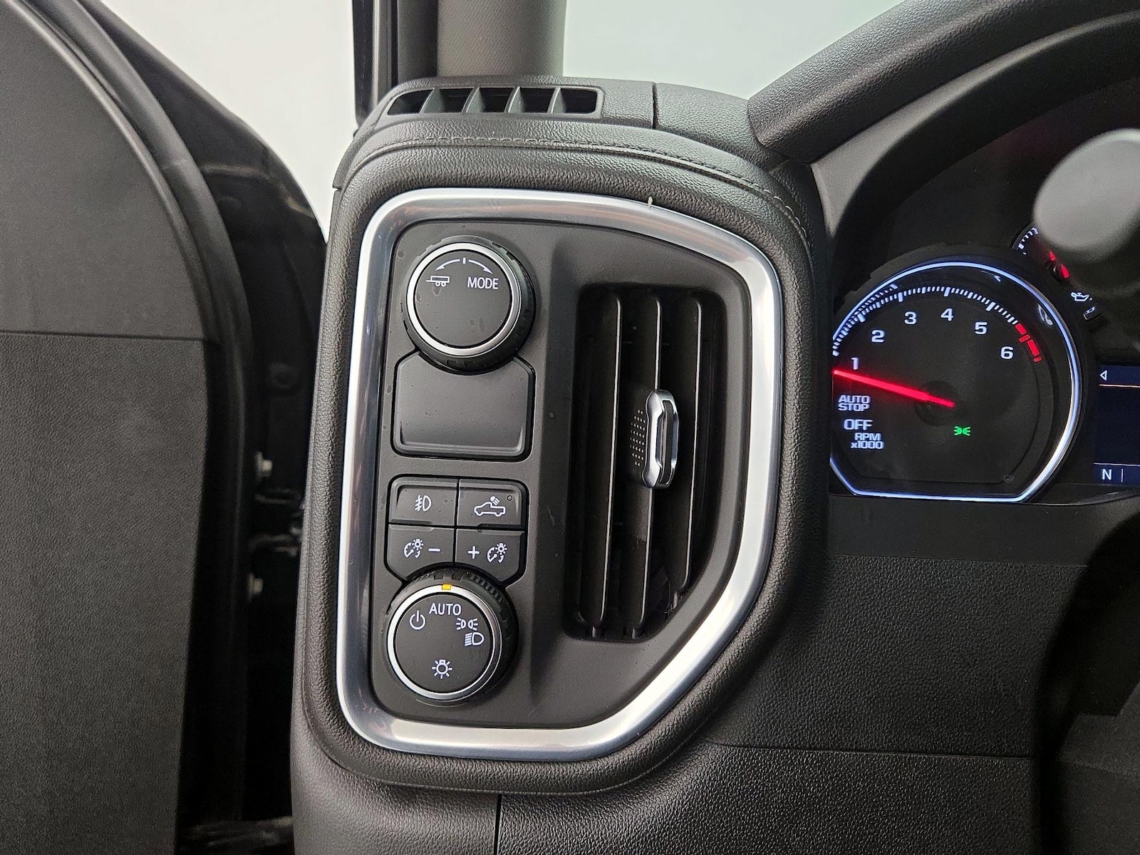2021 Chevrolet Silverado 1500 RST - Photo 14
