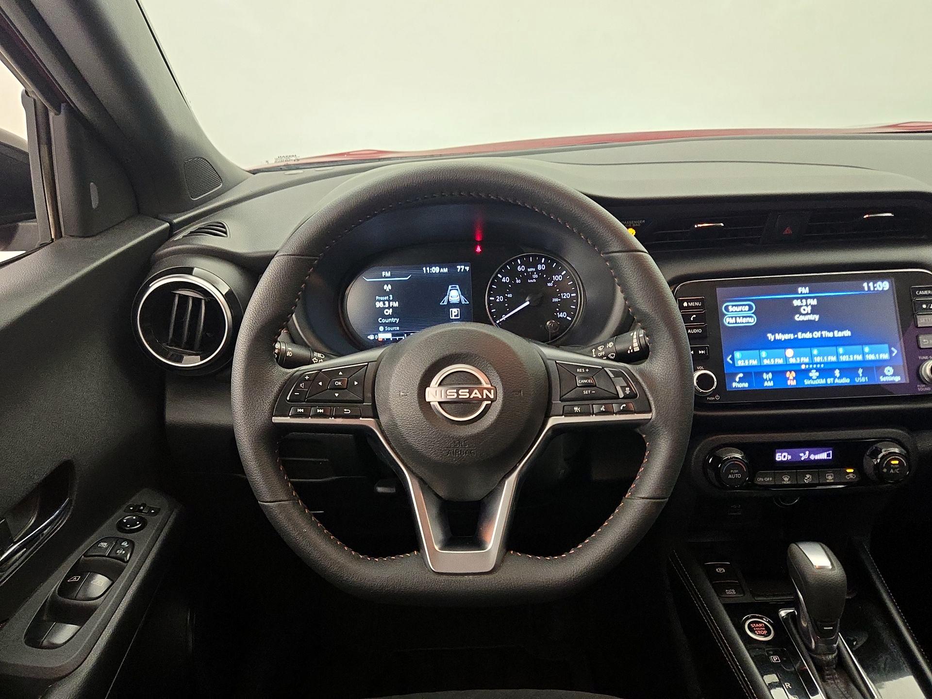 Thumbnail: 2023 Nissan Kicks - 10