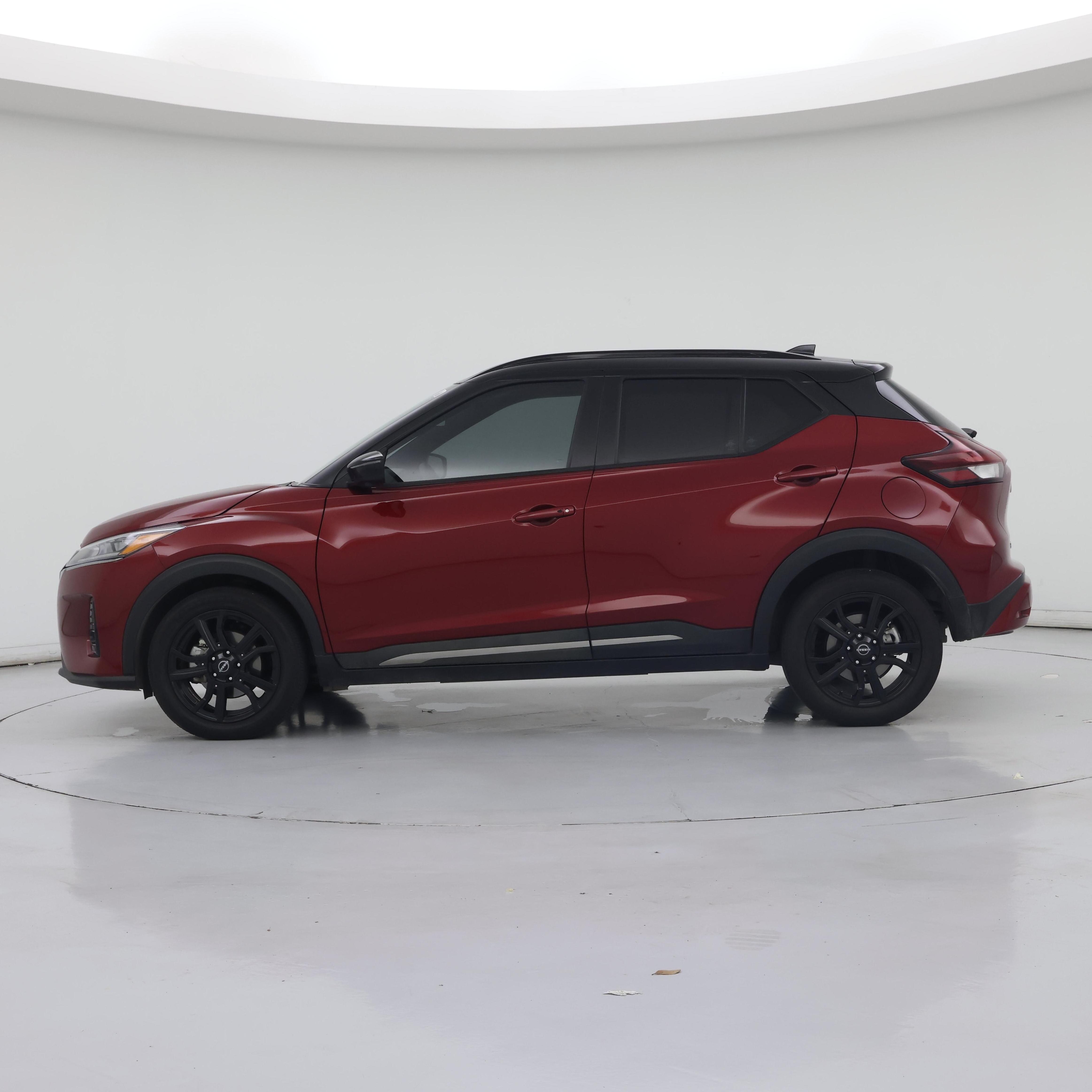 Thumbnail: 2023 Nissan Kicks - 3