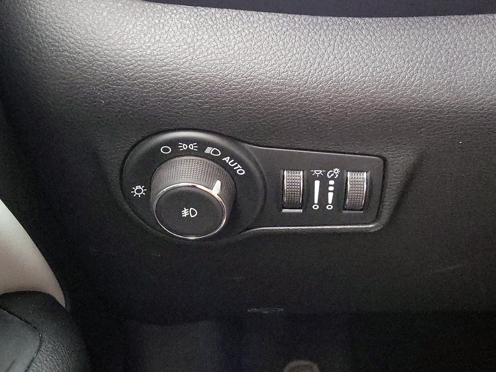 Thumbnail: 2025 Jeep Compass - 13