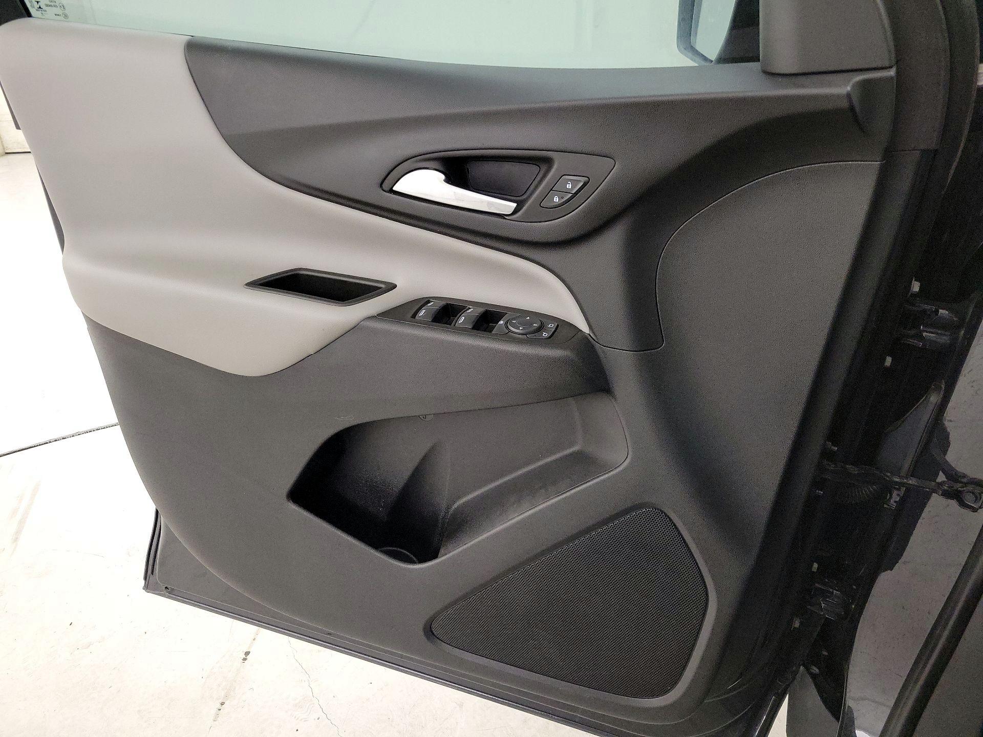 Thumbnail: 2022 Chevrolet Equinox - 12