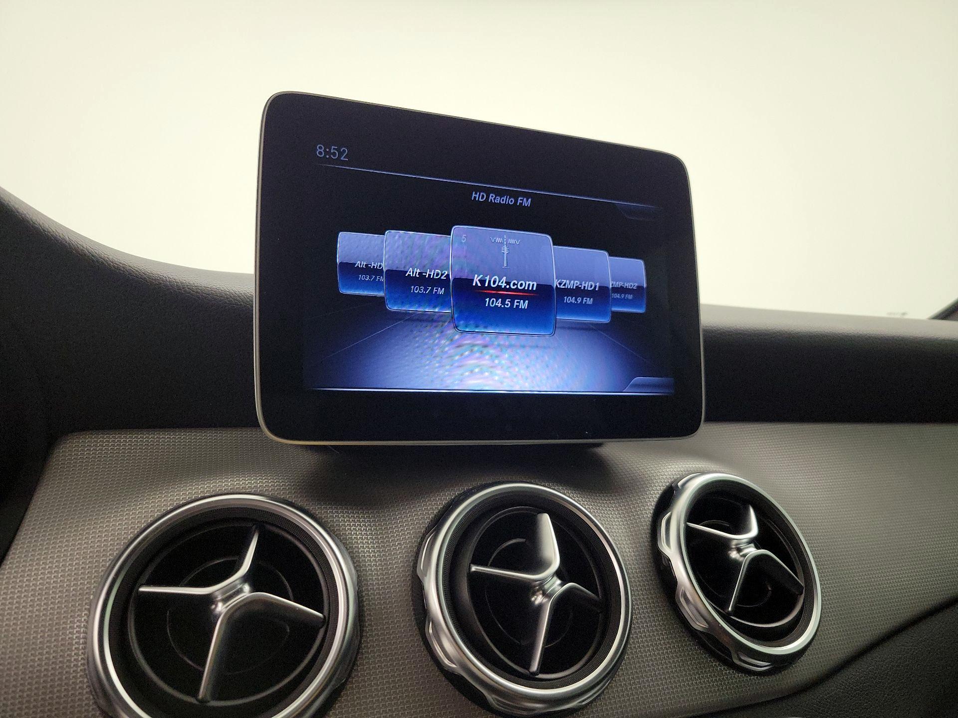 Thumbnail: 2020 Mercedes-Benz GLA - 15