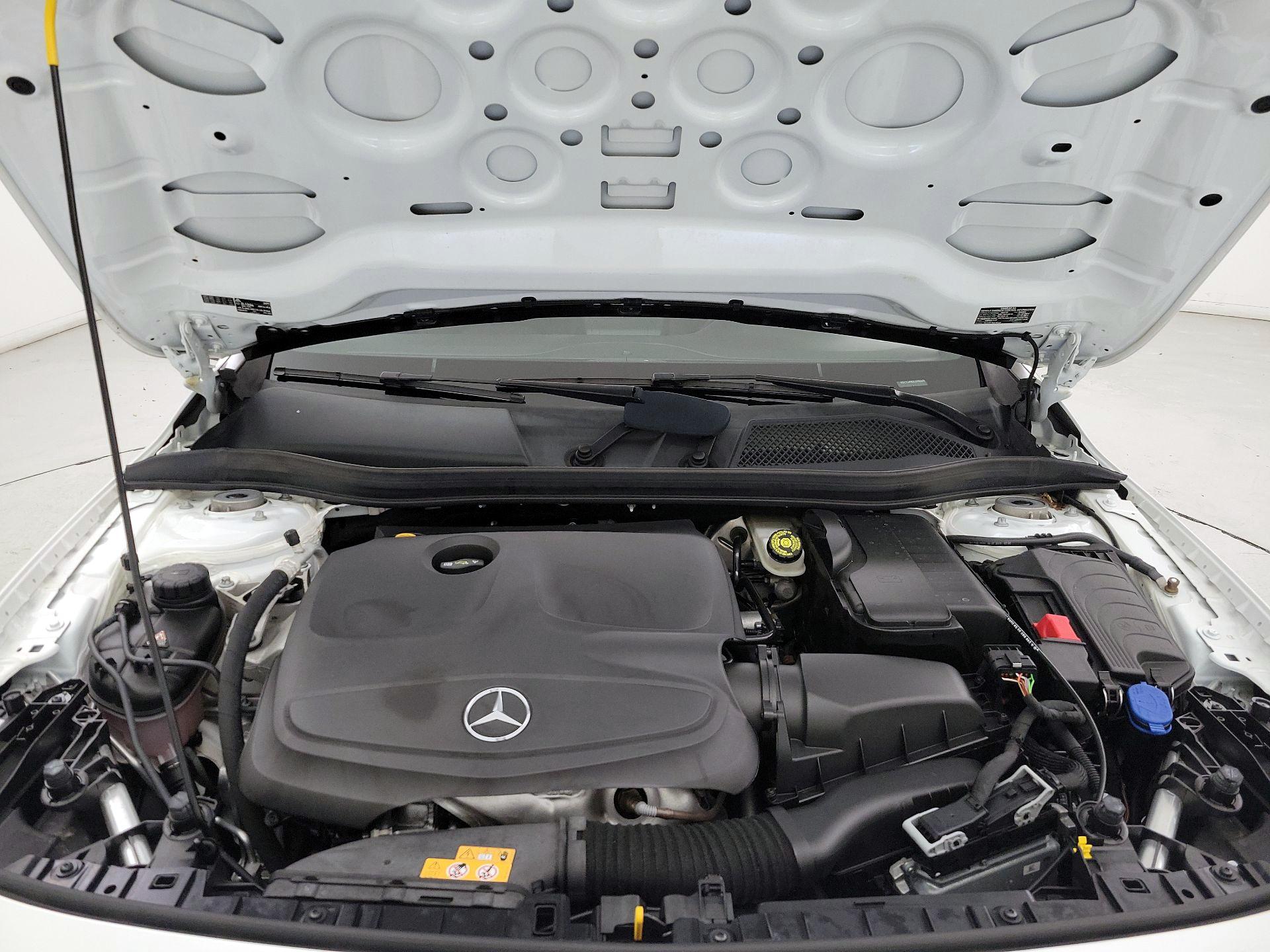 Thumbnail: 2020 Mercedes-Benz GLA - 20