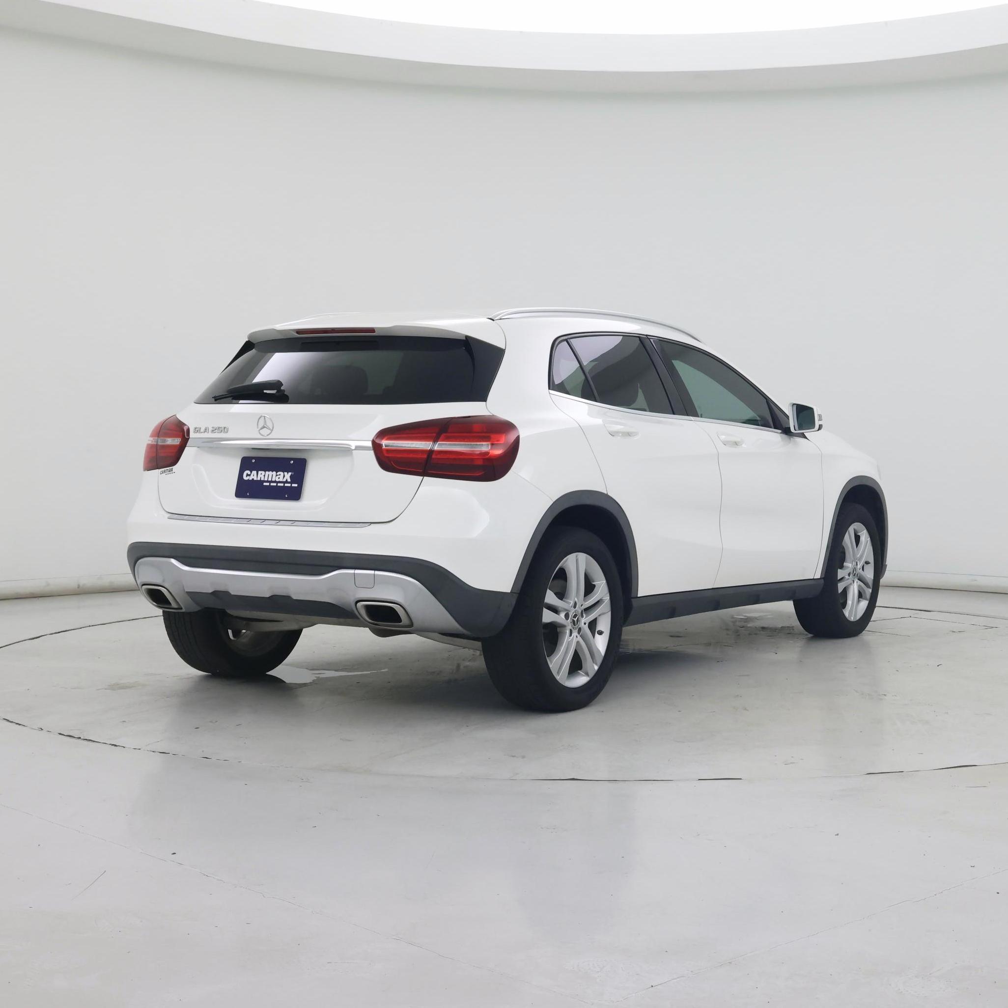 Thumbnail: 2020 Mercedes-Benz GLA - 8
