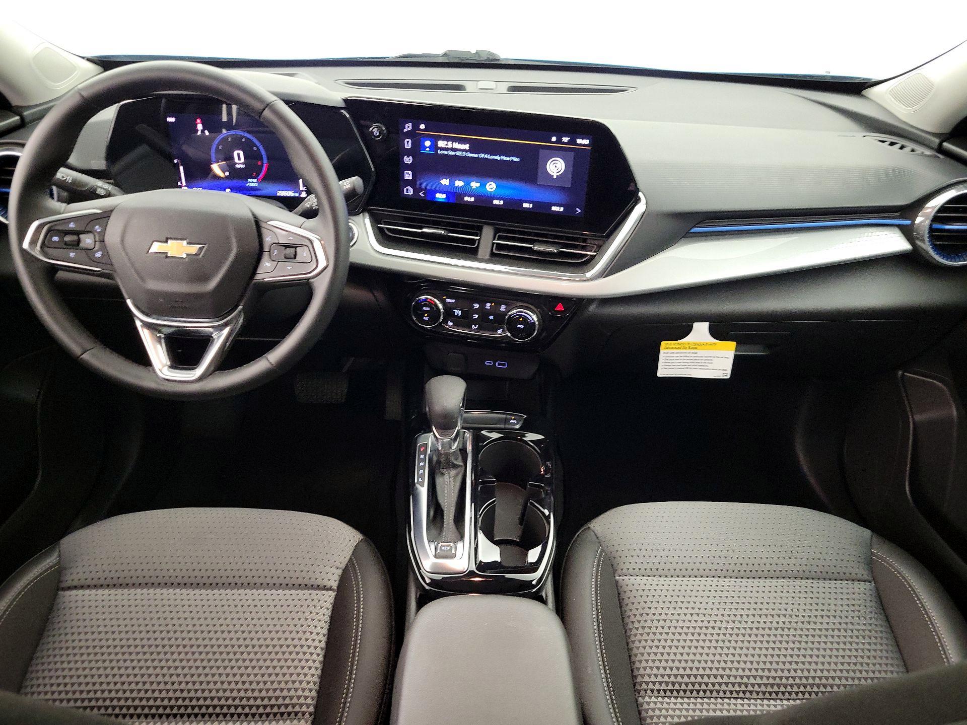 Thumbnail: 2025 Chevrolet Trax - 9