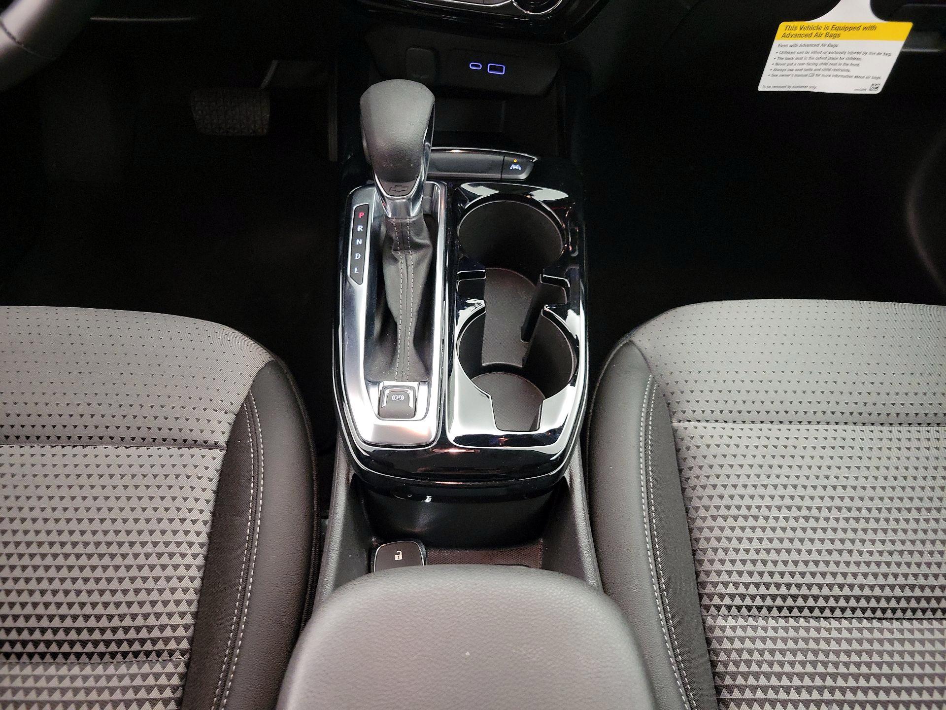 Thumbnail: 2025 Chevrolet Trax - 17
