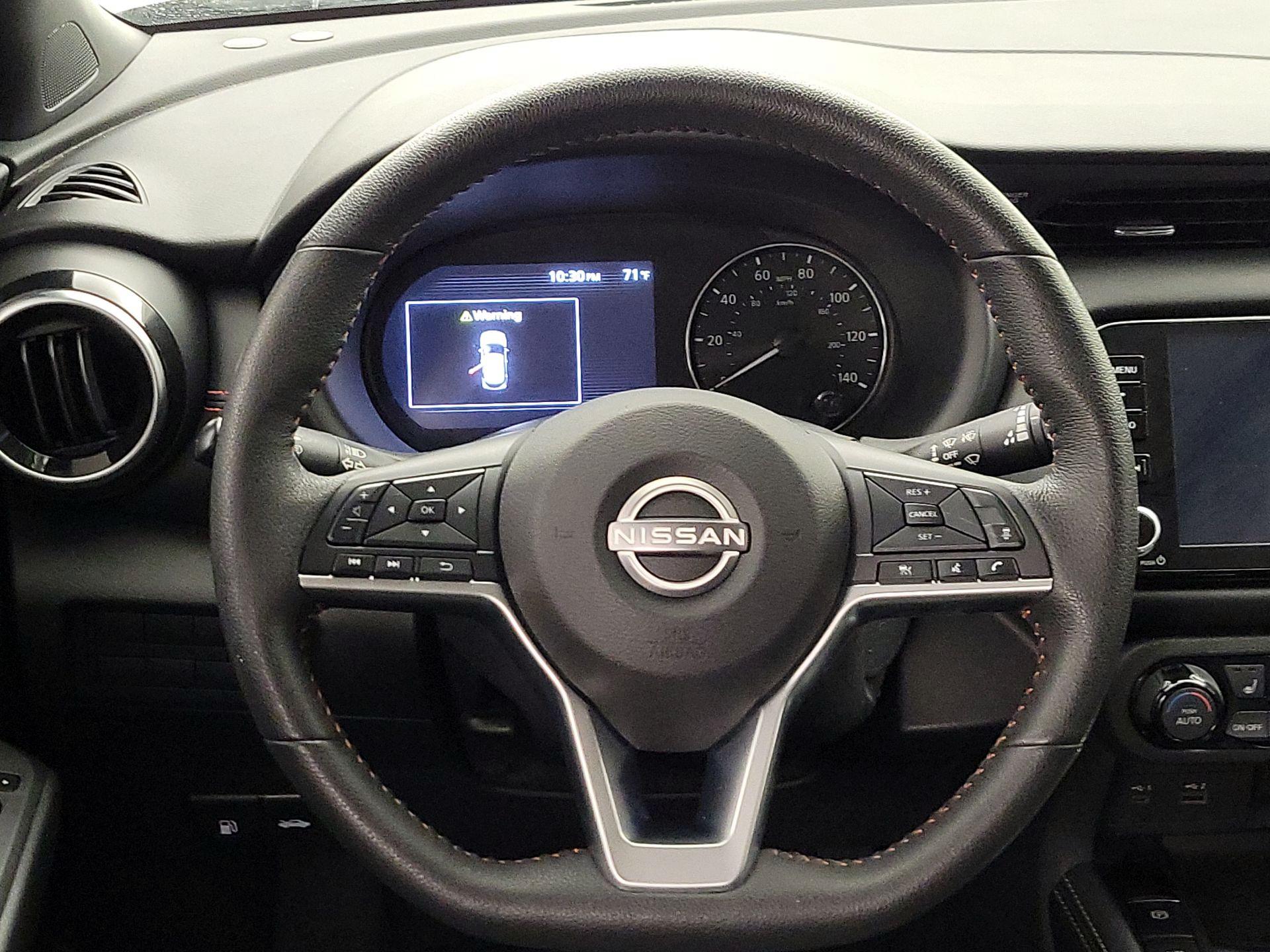 Thumbnail: 2023 Nissan Kicks - 10