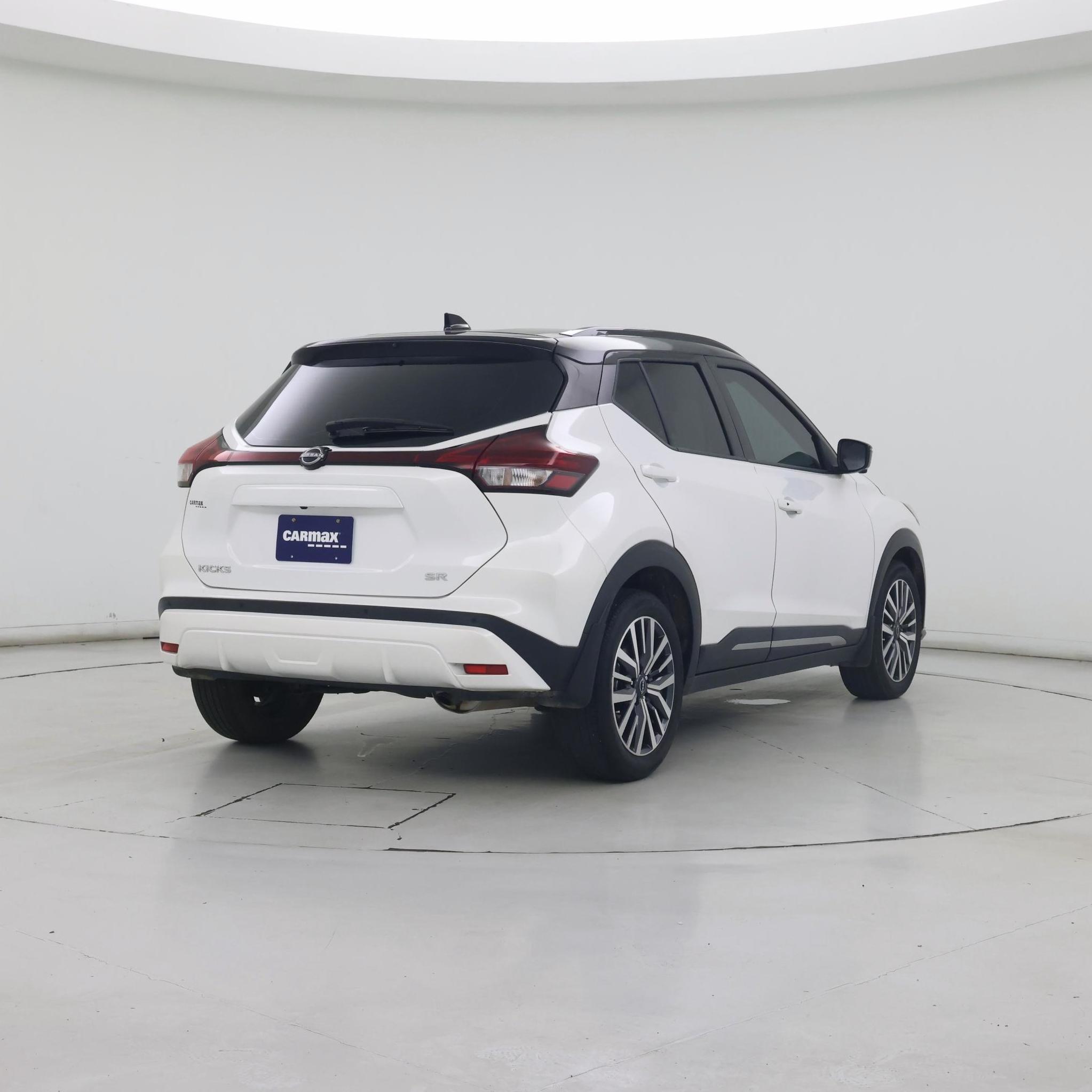 Thumbnail: 2023 Nissan Kicks - 8