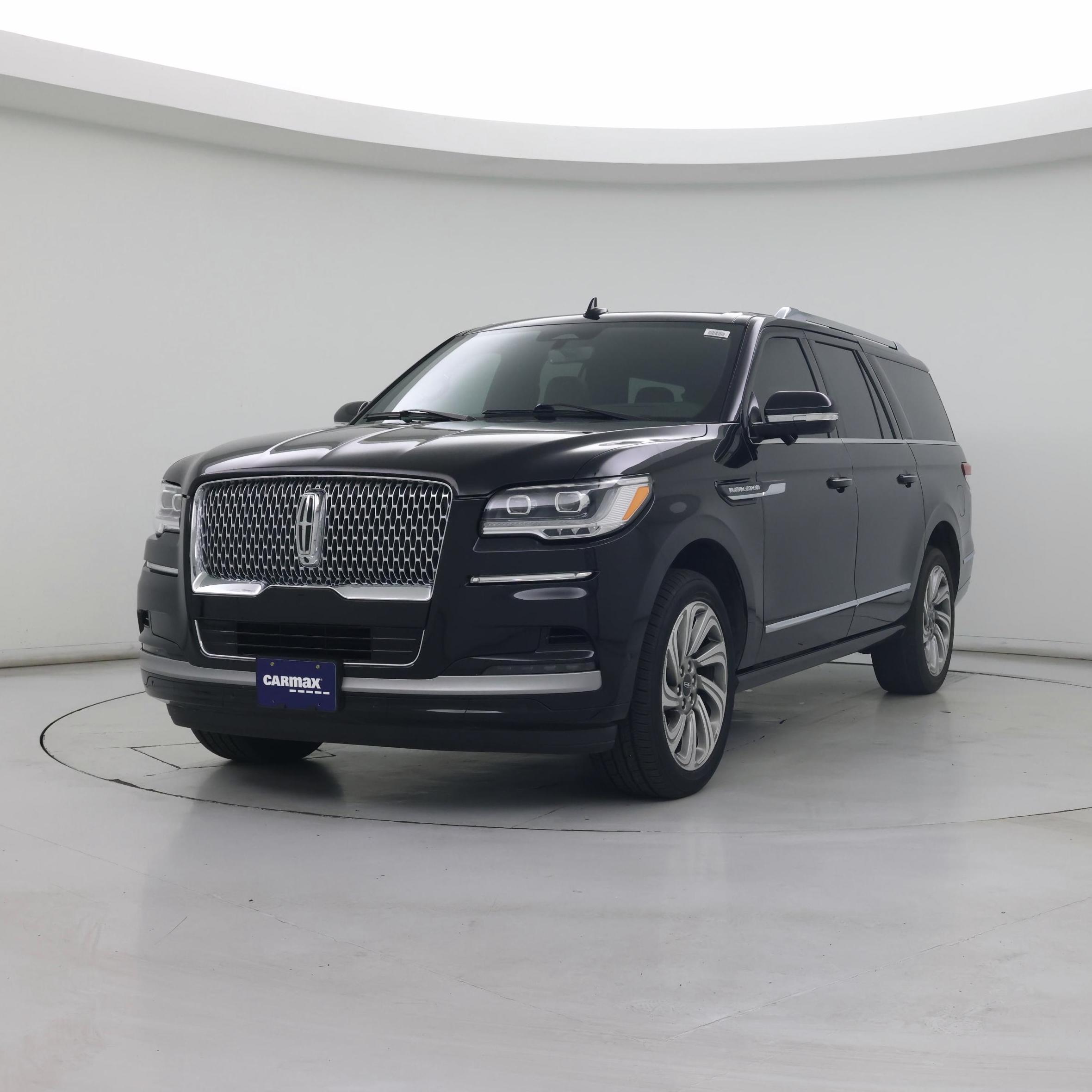 Thumbnail: 2022 Lincoln Navigator L - 4