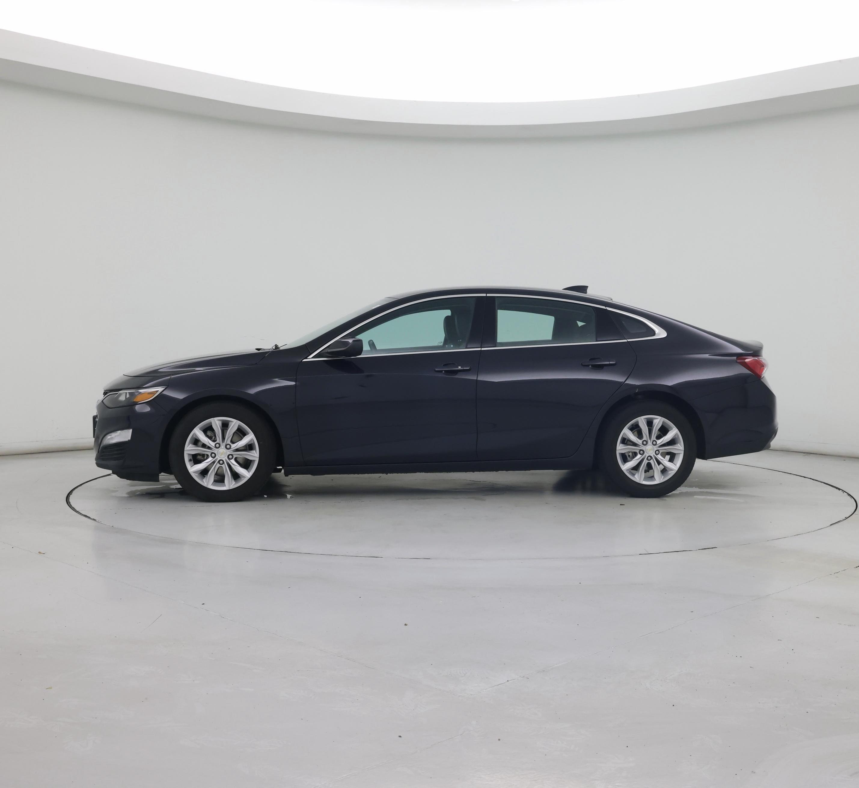 Thumbnail: 2022 Chevrolet Malibu - 3