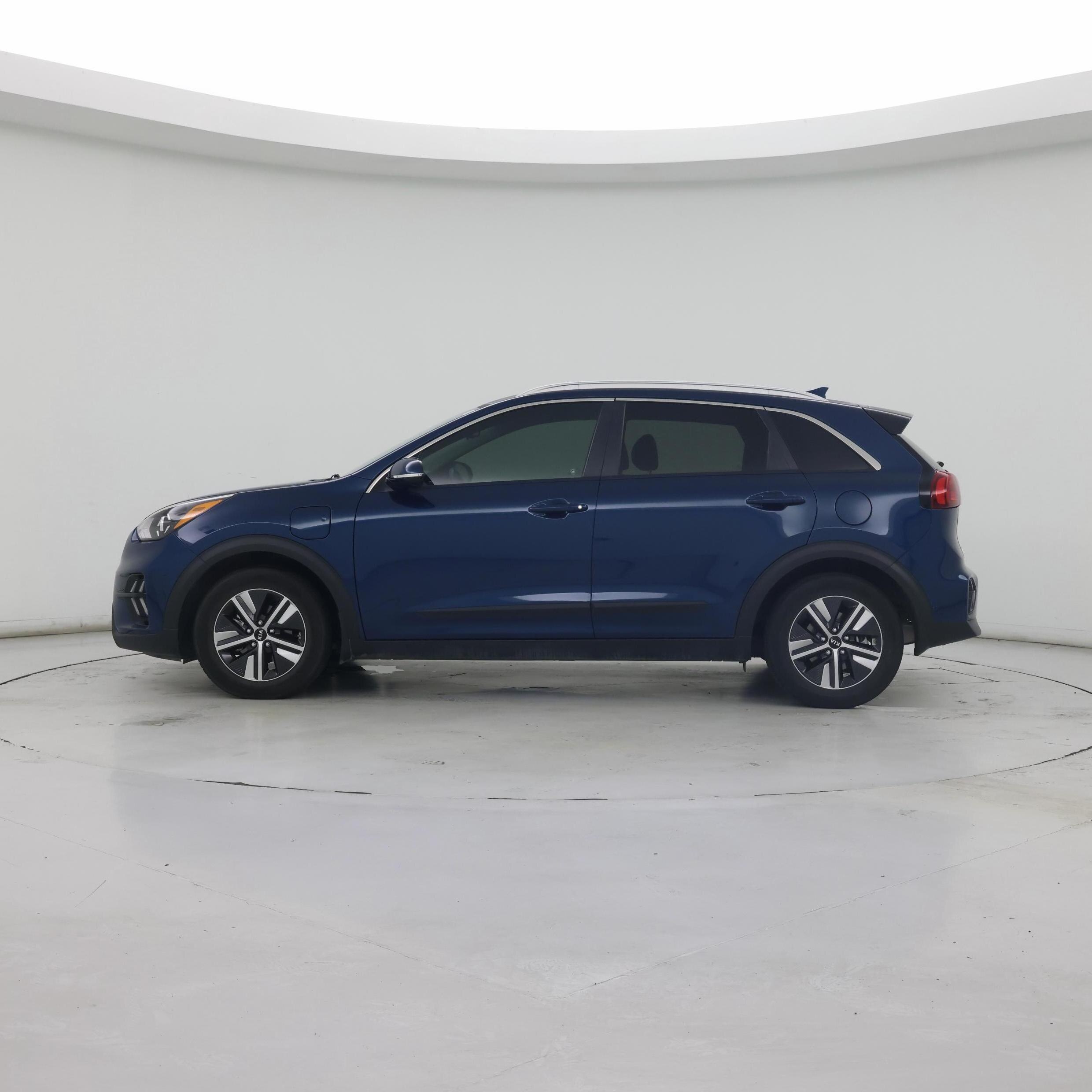 Thumbnail: 2020 Kia Niro - 3