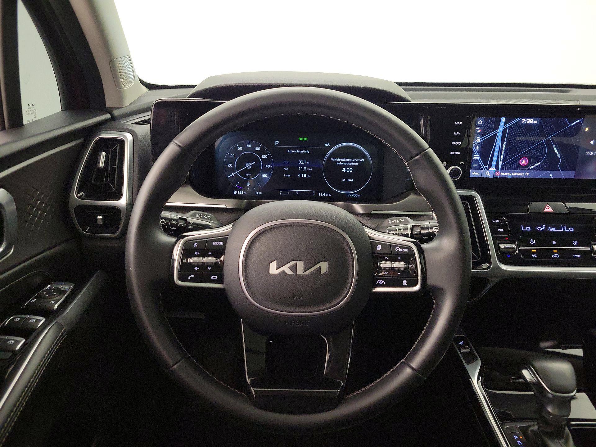 Thumbnail: 2023 Kia Sorento - 10